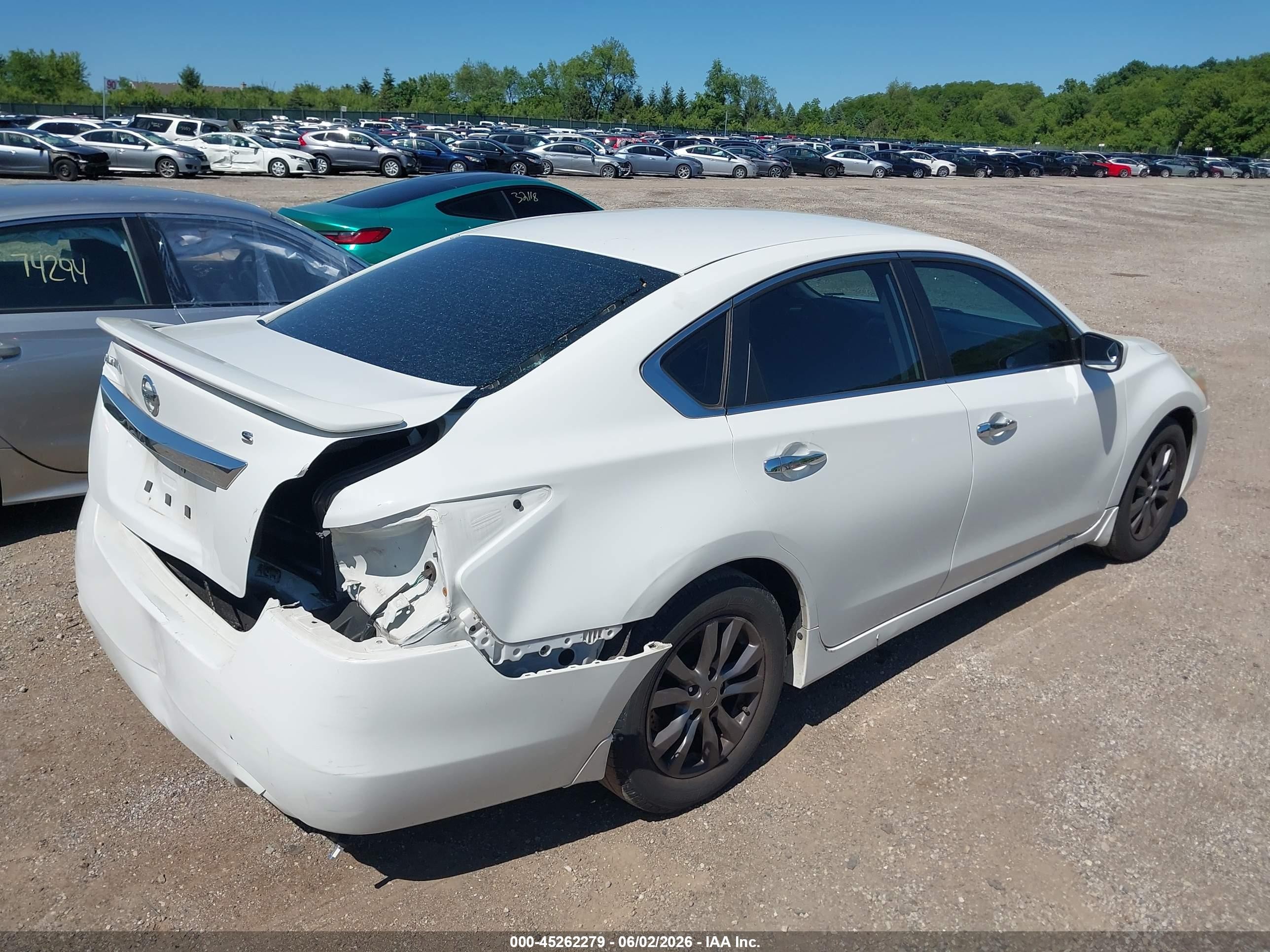 2015 Nissan Altima 2.5 S White vin: 1N4AL3AP5FN403224