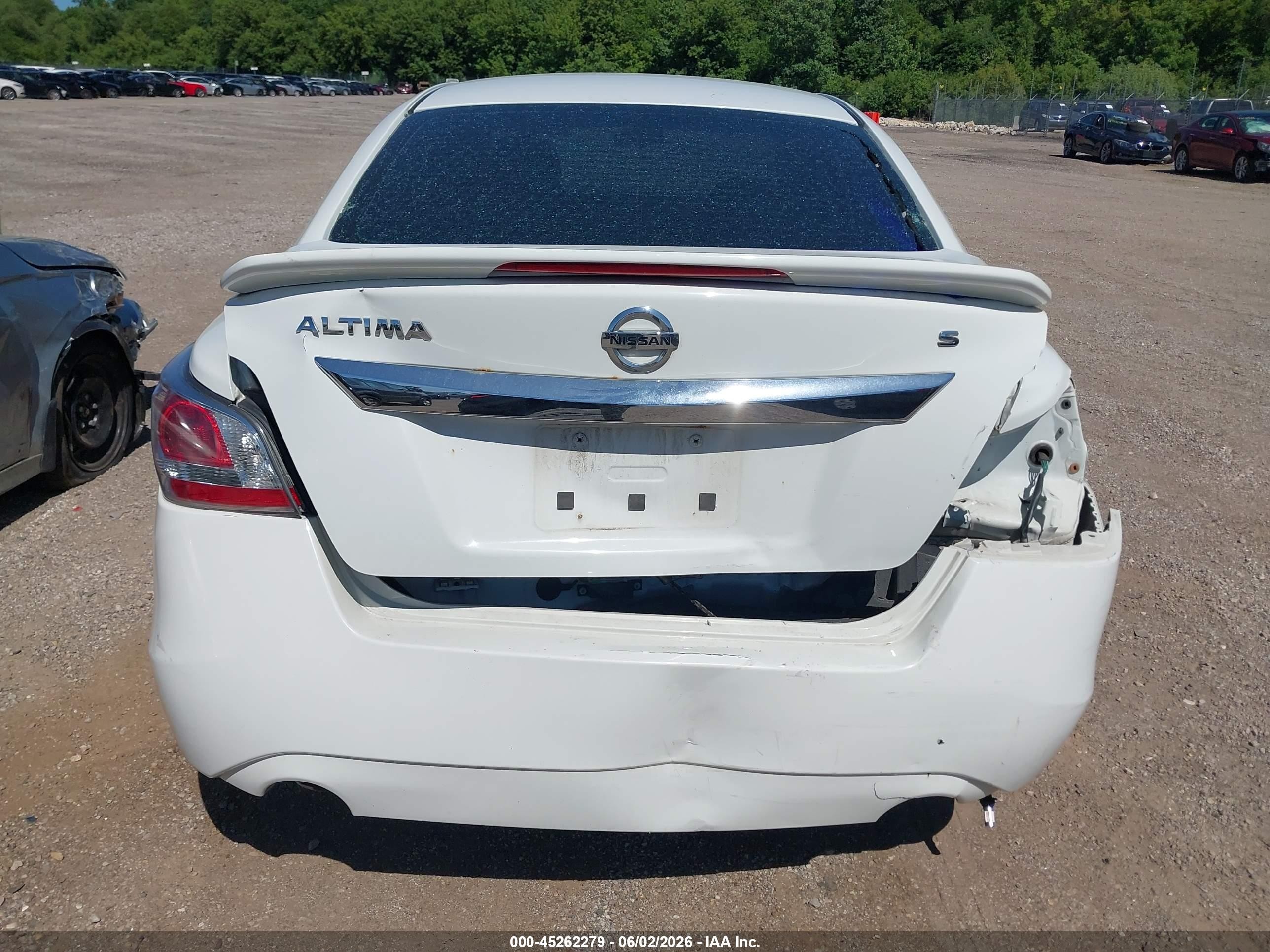 2015 Nissan Altima 2.5 S White vin: 1N4AL3AP5FN403224