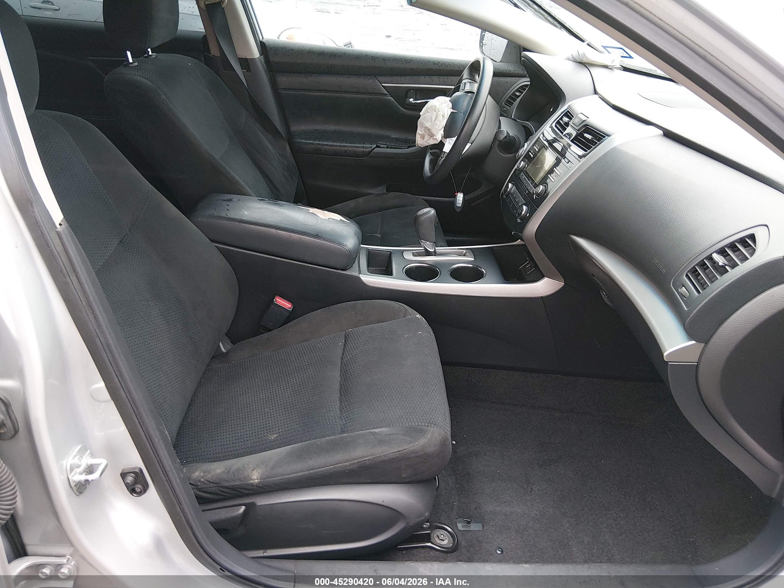 2015 Nissan Altima 2.5/2.5 S/2.5 Sl/2.5 Sv Silver vin: 1N4AL3AP5FN878503