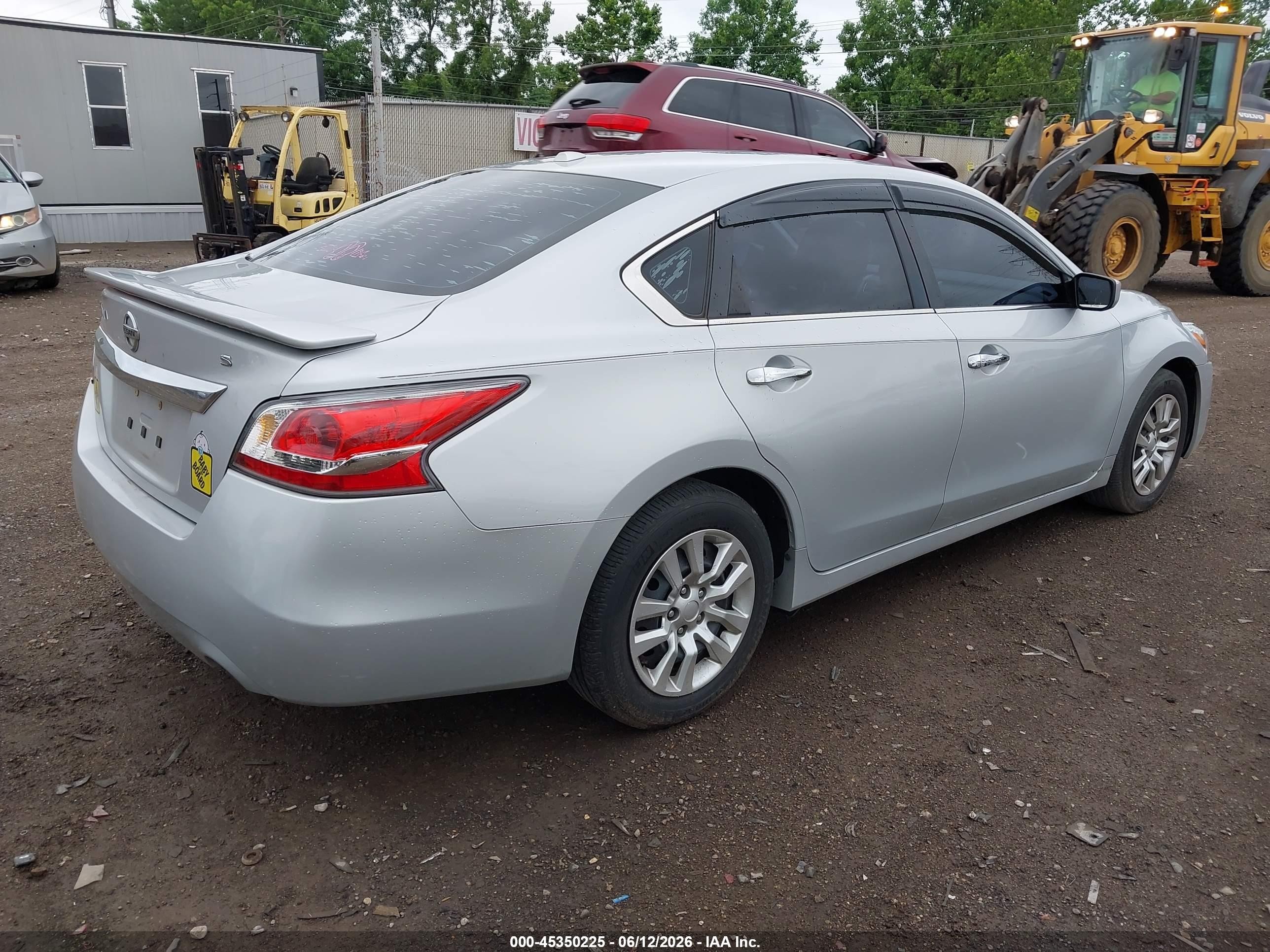 2015 Nissan Altima 2.5/2.5 S/2.5 Sl/2.5 Sv Silver vin: 1N4AL3AP5FN892739