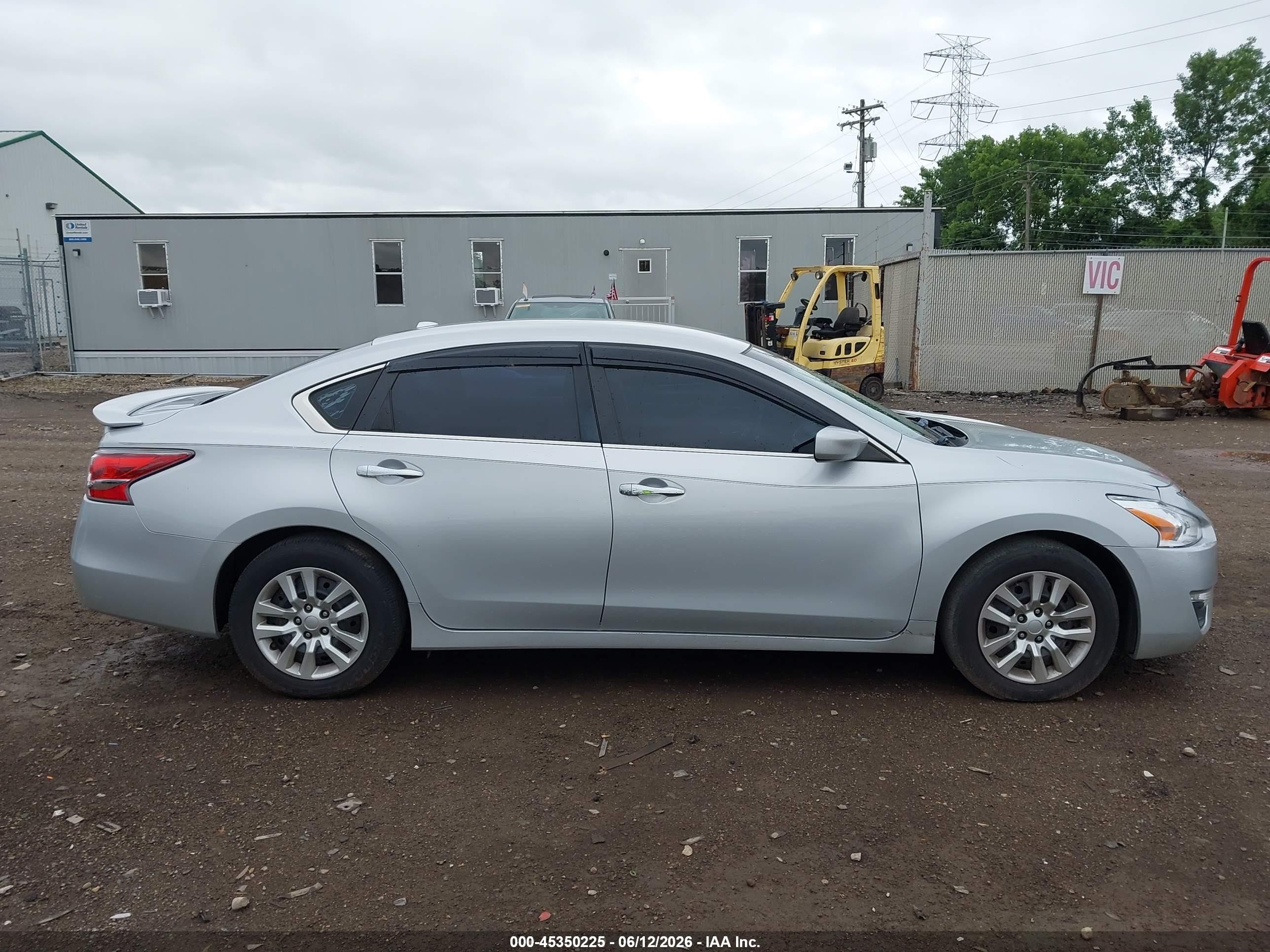 2015 Nissan Altima 2.5/2.5 S/2.5 Sl/2.5 Sv Silver vin: 1N4AL3AP5FN892739