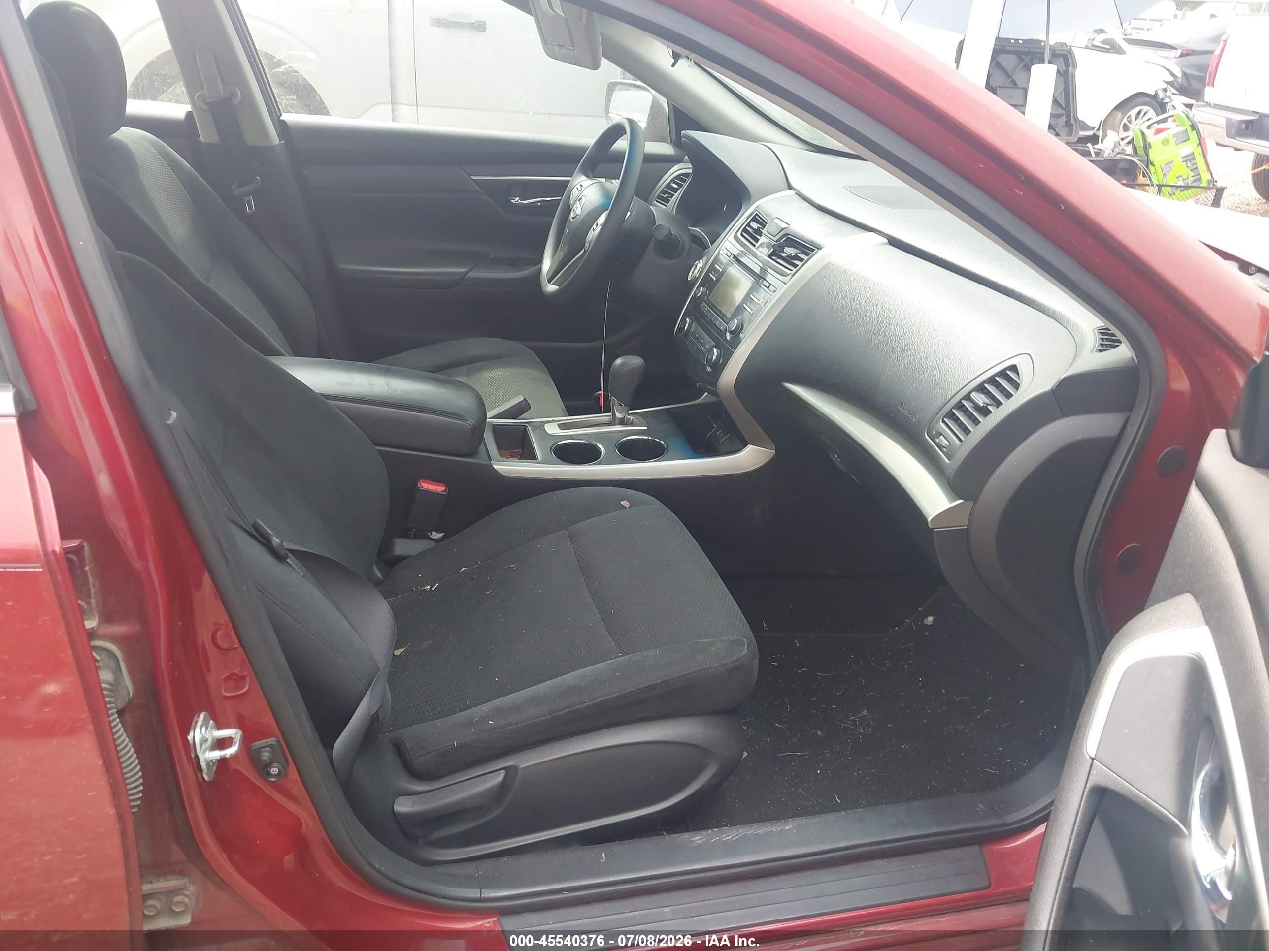 2015 Nissan Altima 2.5 S Red vin: 1N4AL3AP5FN894779