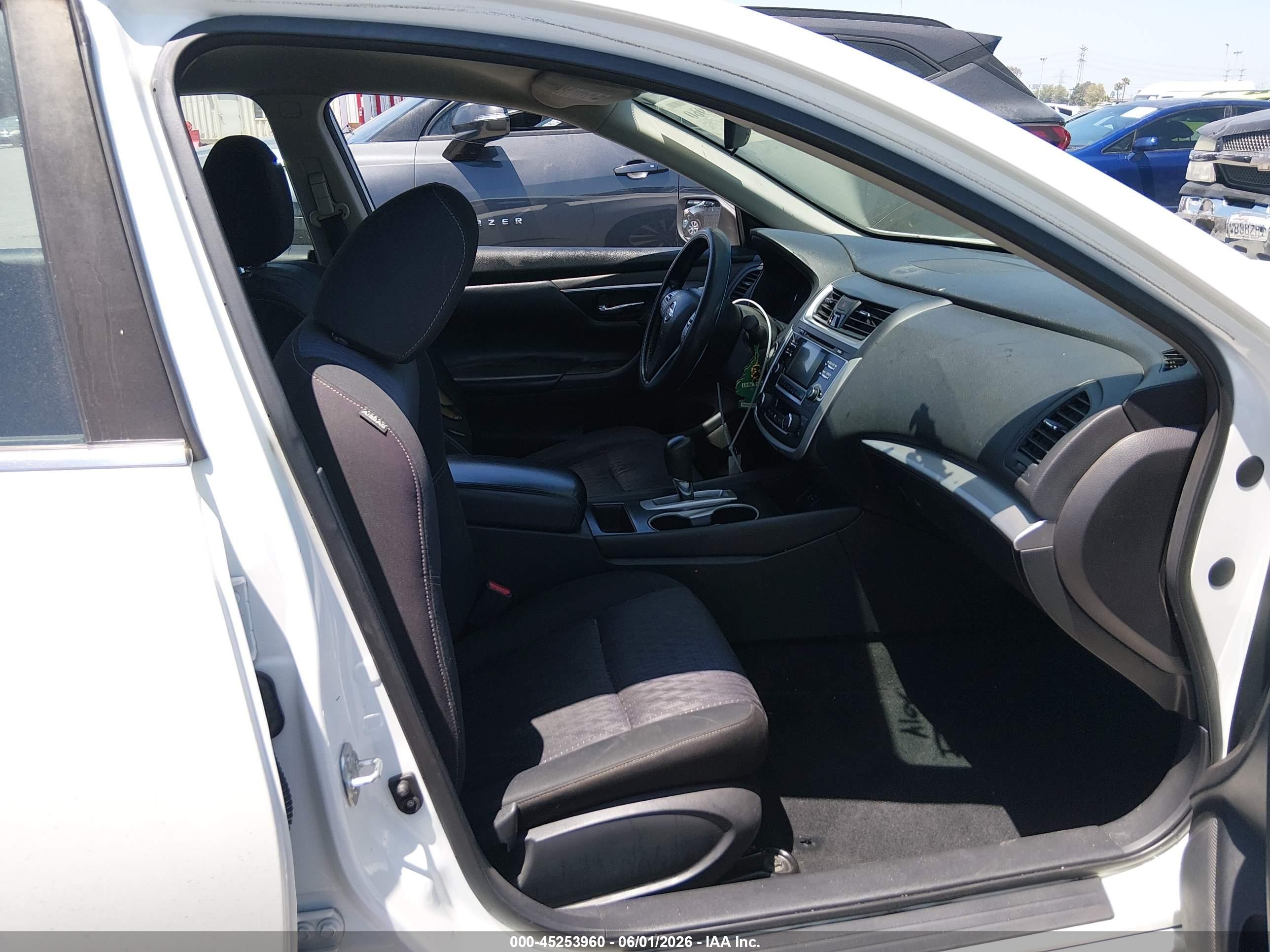 2016 Nissan Altima 2.5 Sv White vin: 1N4AL3AP5GC115099