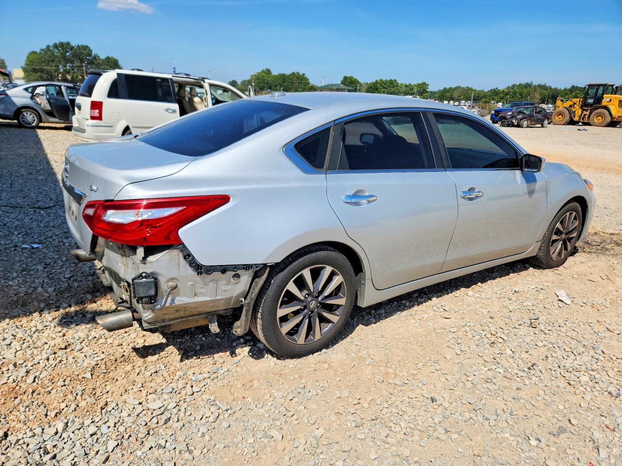 2017 Nissan Altima 2.5 Sv Silver vin: 1N4AL3AP5HC119395