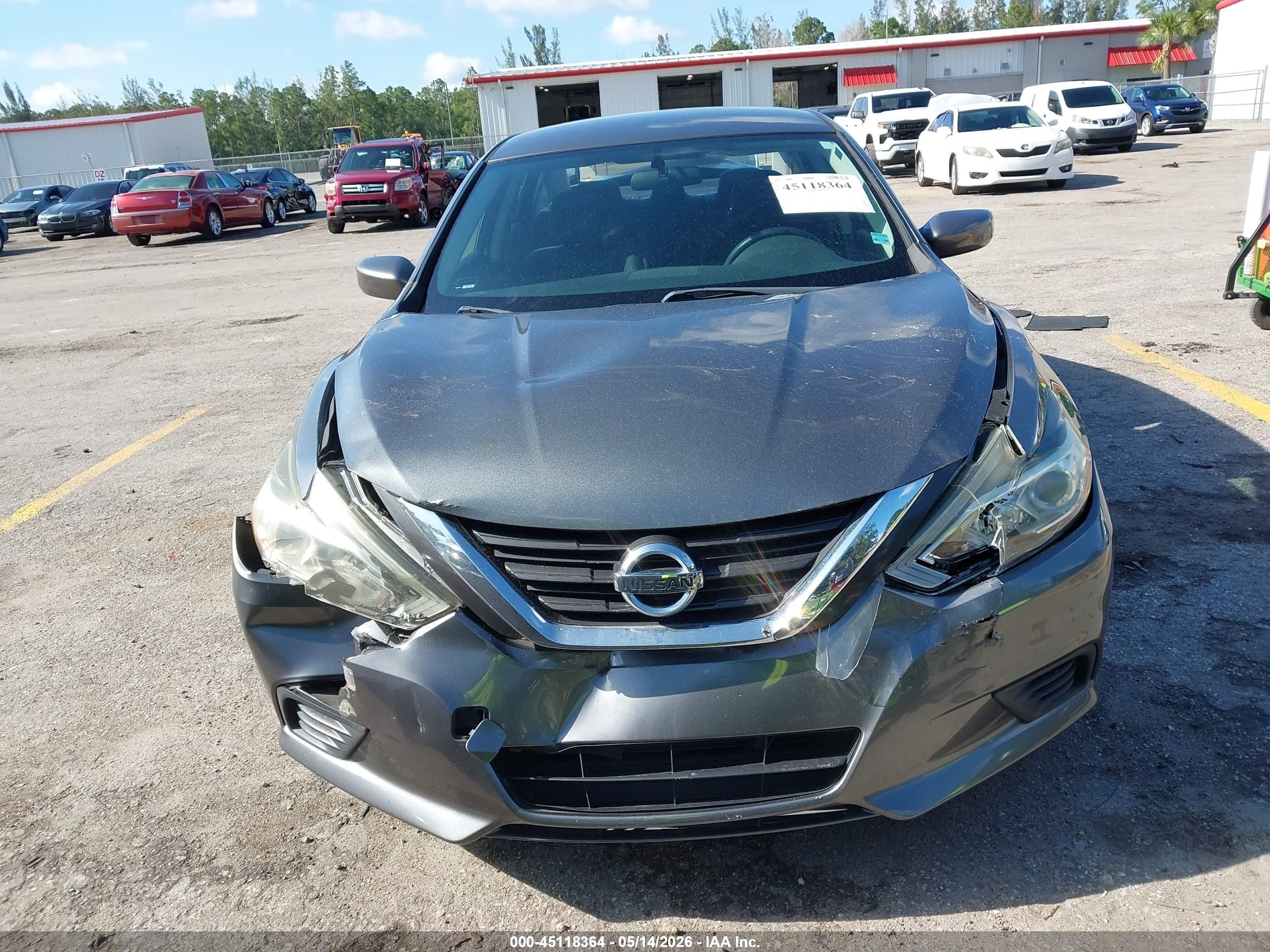 2017 Nissan Altima 2.5 S Серый vin: 1N4AL3AP5HC151280