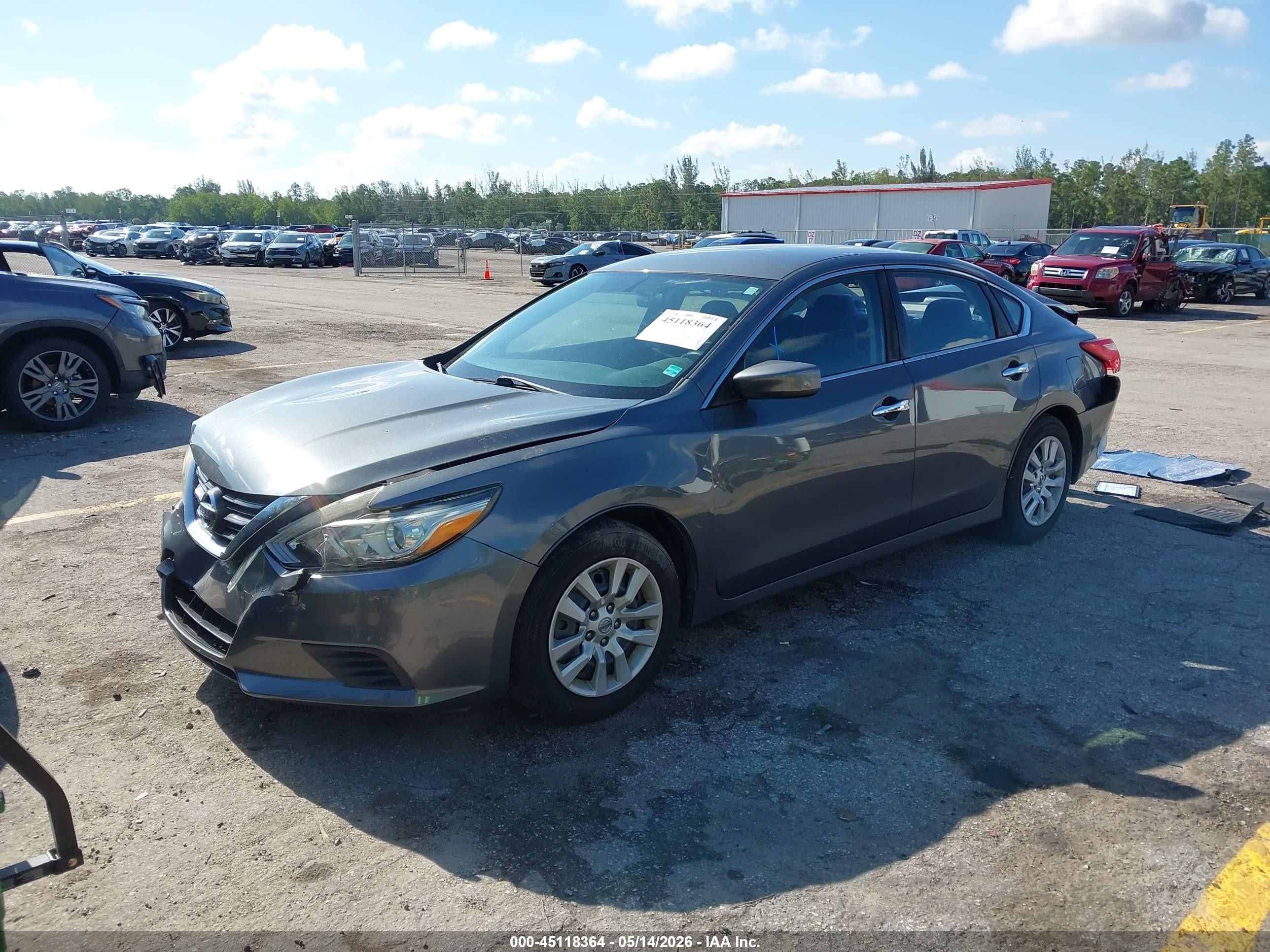2017 Nissan Altima 2.5 S Серый vin: 1N4AL3AP5HC151280