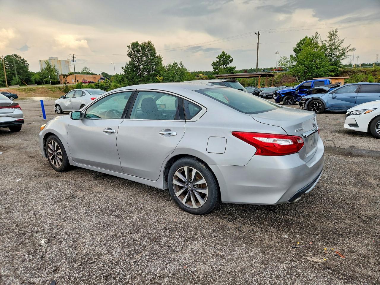 2017 Nissan Altima 2.5 Sv Silver vin: 1N4AL3AP5HC175935