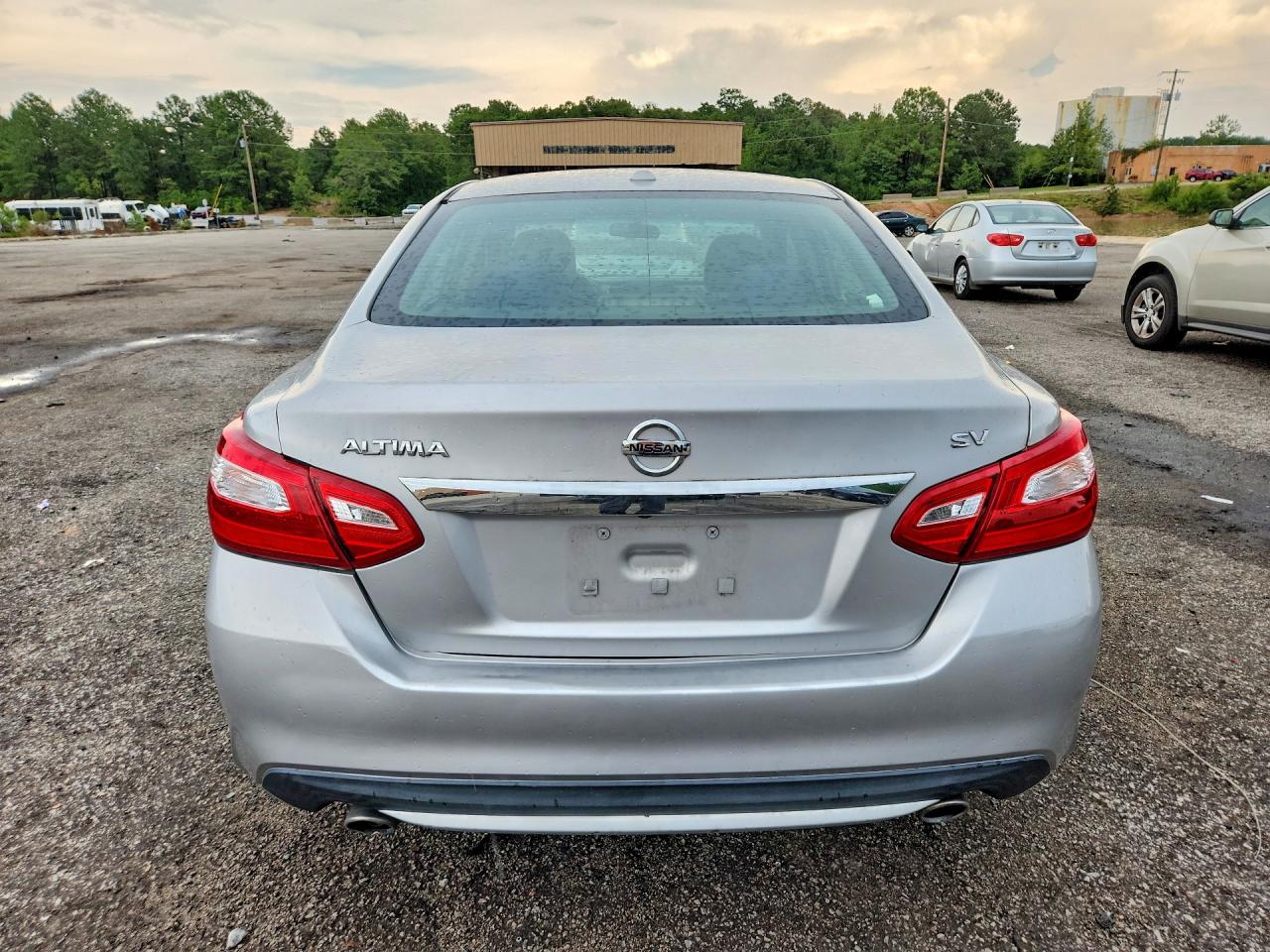 2017 Nissan Altima 2.5 Sv Silver vin: 1N4AL3AP5HC175935