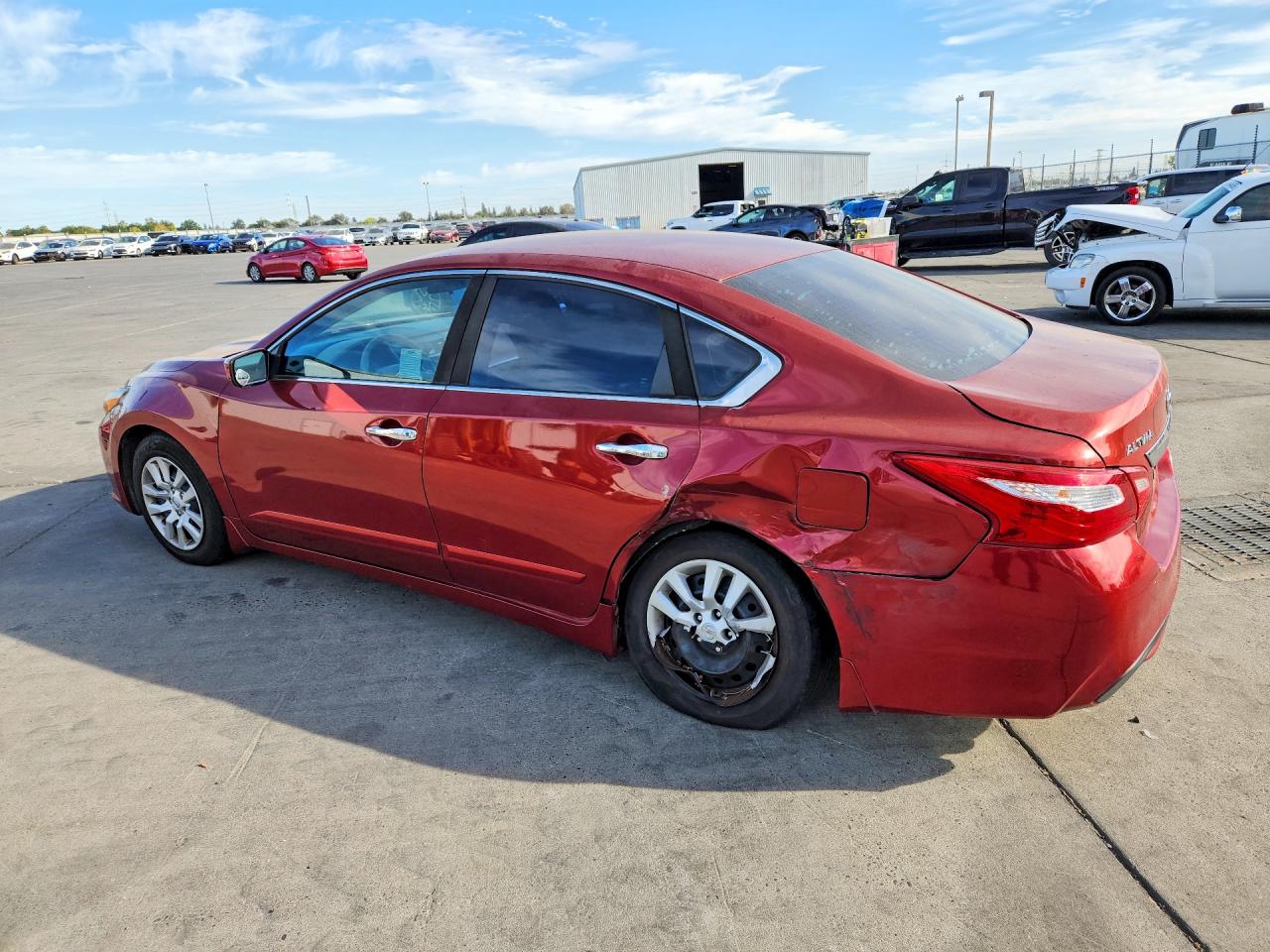 2017 Nissan Altima 2.5 S Red vin: 1N4AL3AP5HN305409