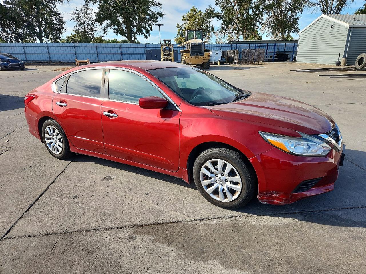 2017 Nissan Altima 2.5 S Red vin: 1N4AL3AP5HN305409