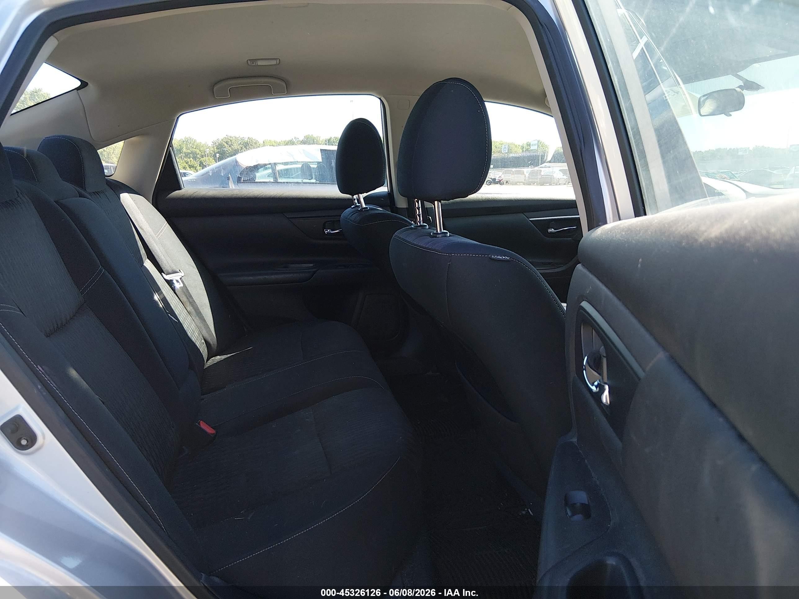 2018 Nissan Altima 2.5 S Серебряный vin: 1N4AL3AP5JC119399