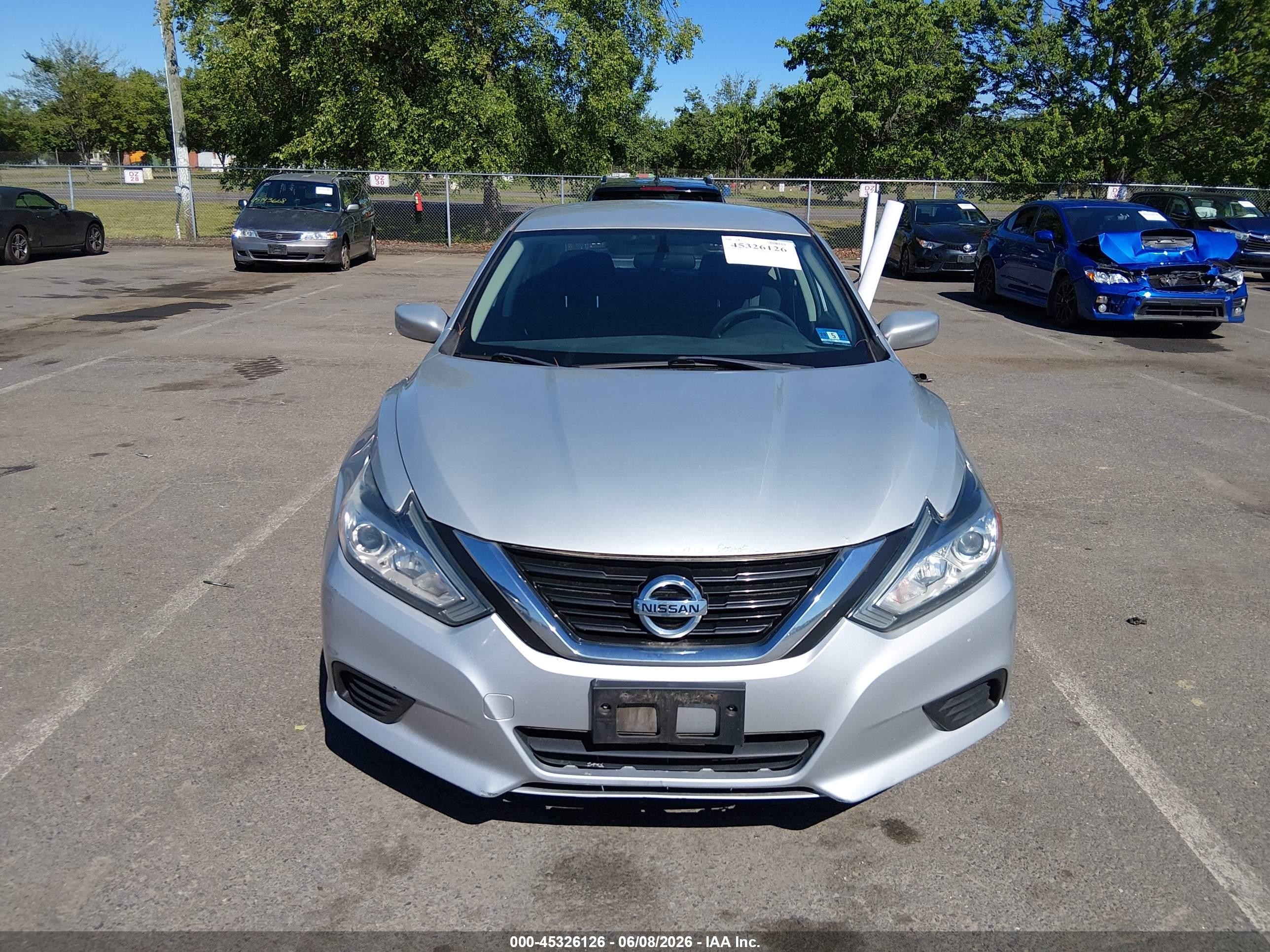 2018 Nissan Altima 2.5 S Серебряный vin: 1N4AL3AP5JC119399