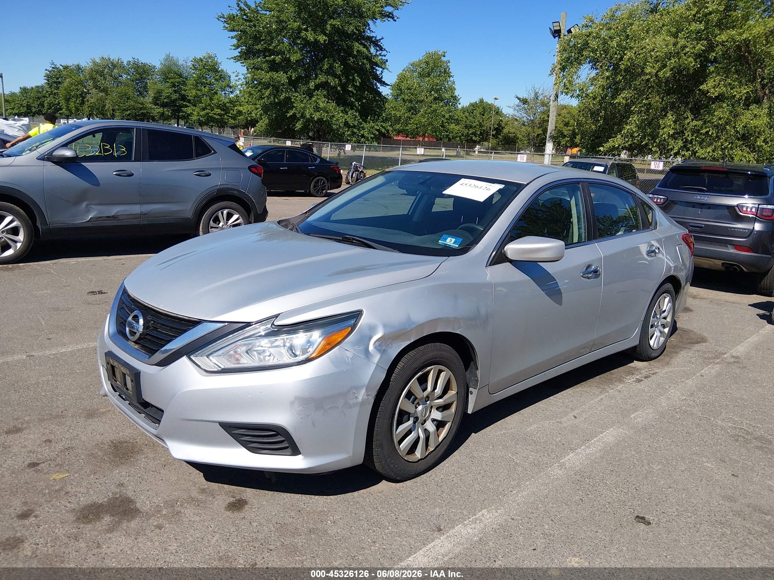 2018 Nissan Altima 2.5 S Серебряный vin: 1N4AL3AP5JC119399