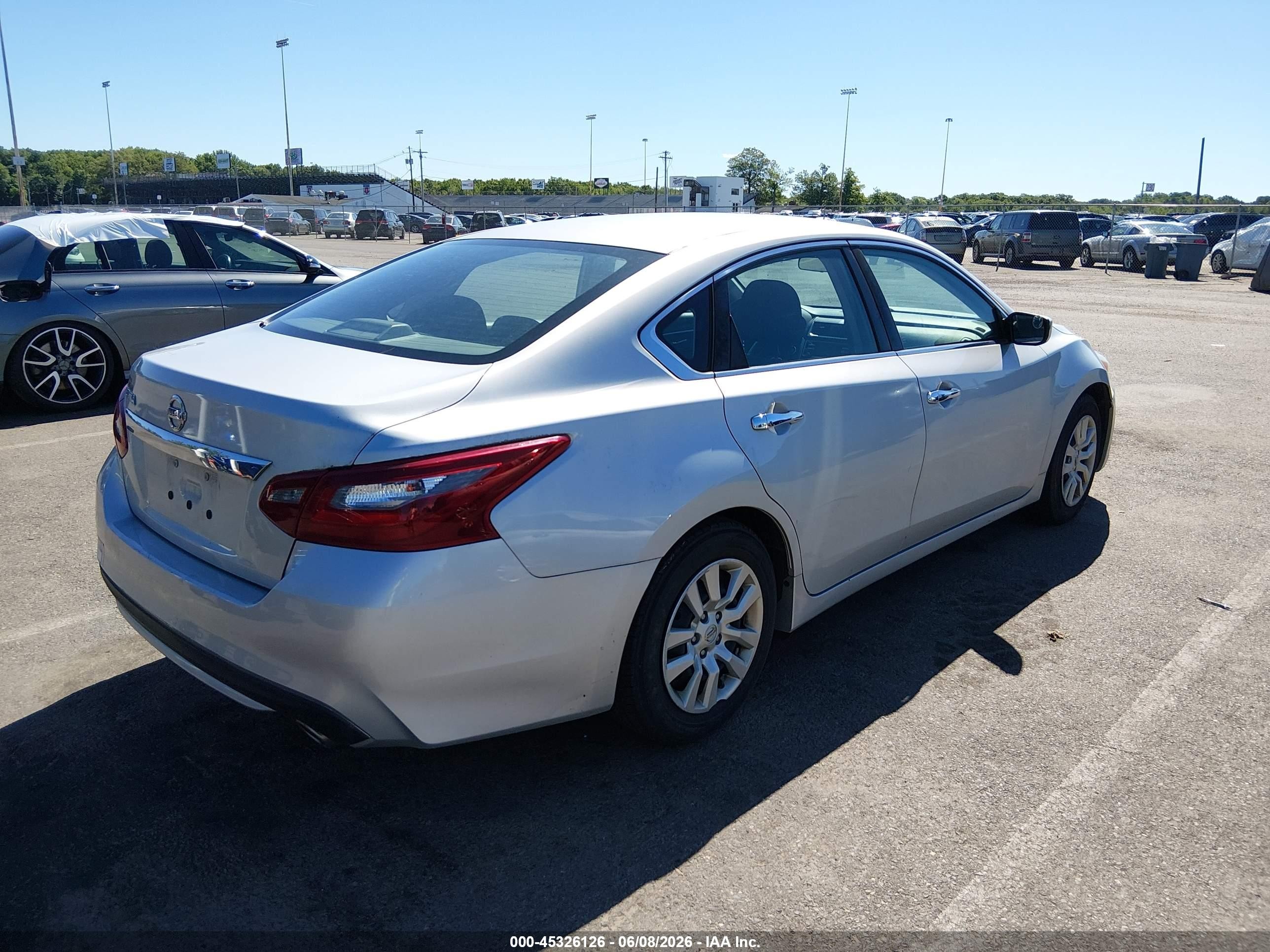 2018 Nissan Altima 2.5 S Серебряный vin: 1N4AL3AP5JC119399