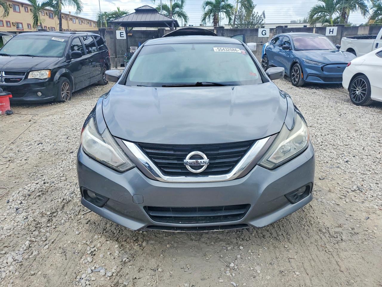 2018 Nissan Altima 2.5 Sv Серый vin: 1N4AL3AP5JC123159
