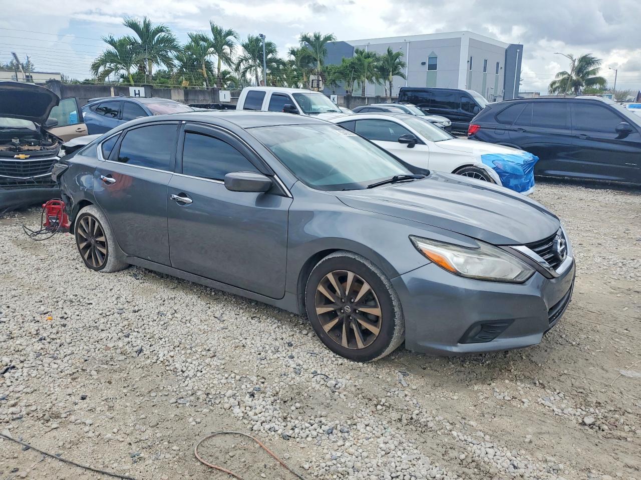 2018 Nissan Altima 2.5 Sv Серый vin: 1N4AL3AP5JC123159