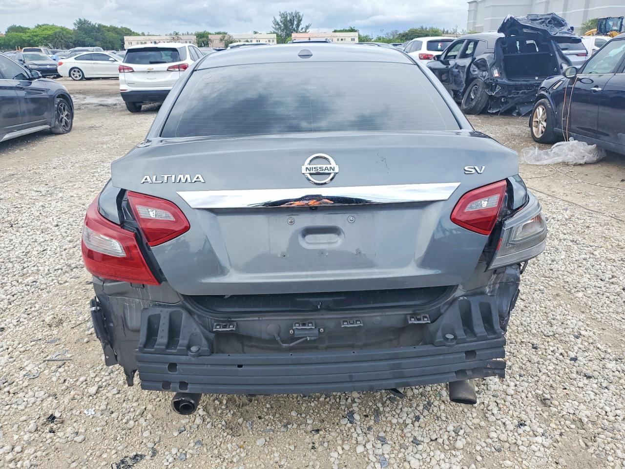 2018 Nissan Altima 2.5 Sv Серый vin: 1N4AL3AP5JC123159