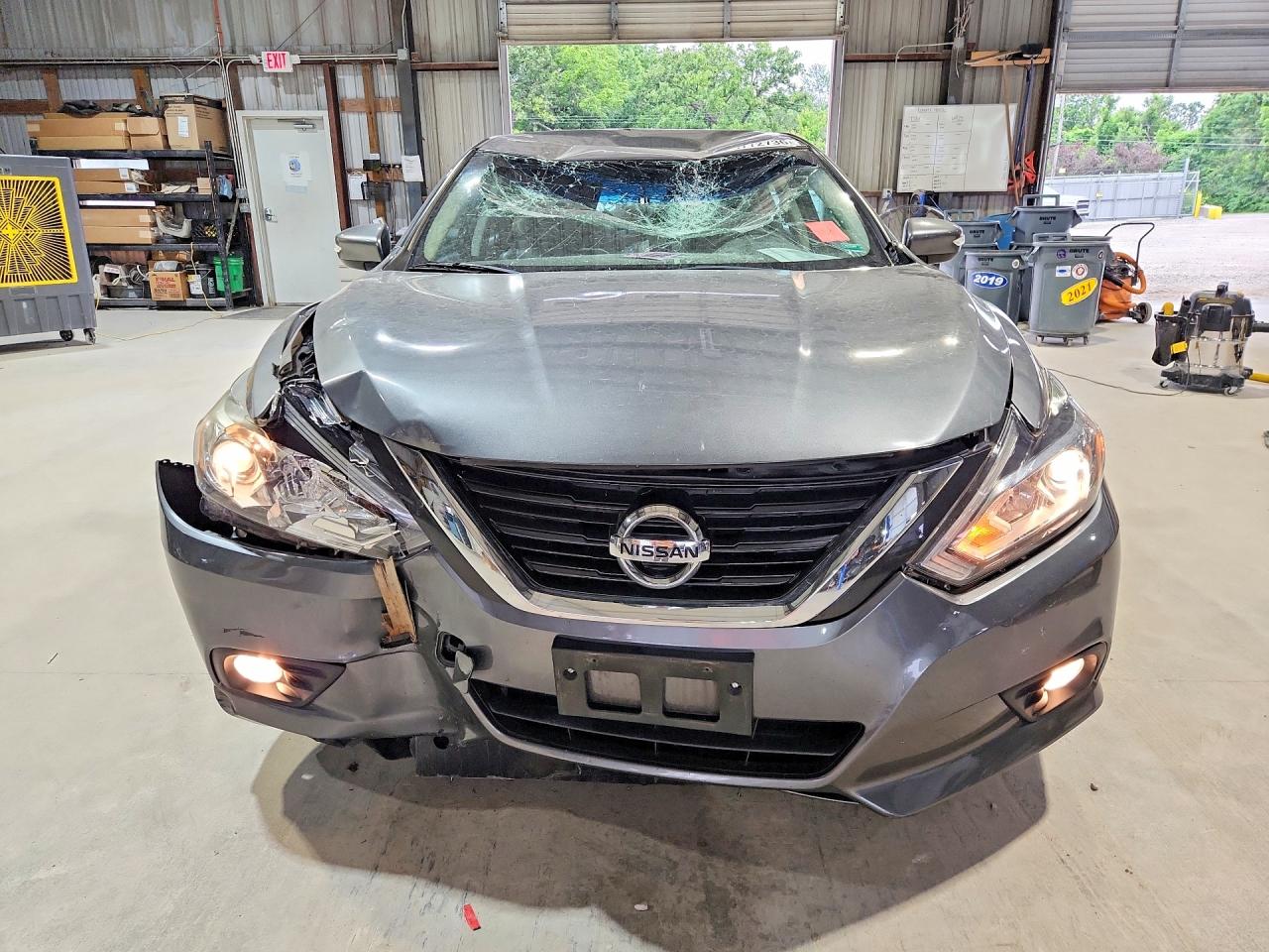 2018 Nissan Altima 2.5 Sl Gray vin: 1N4AL3AP5JC176573