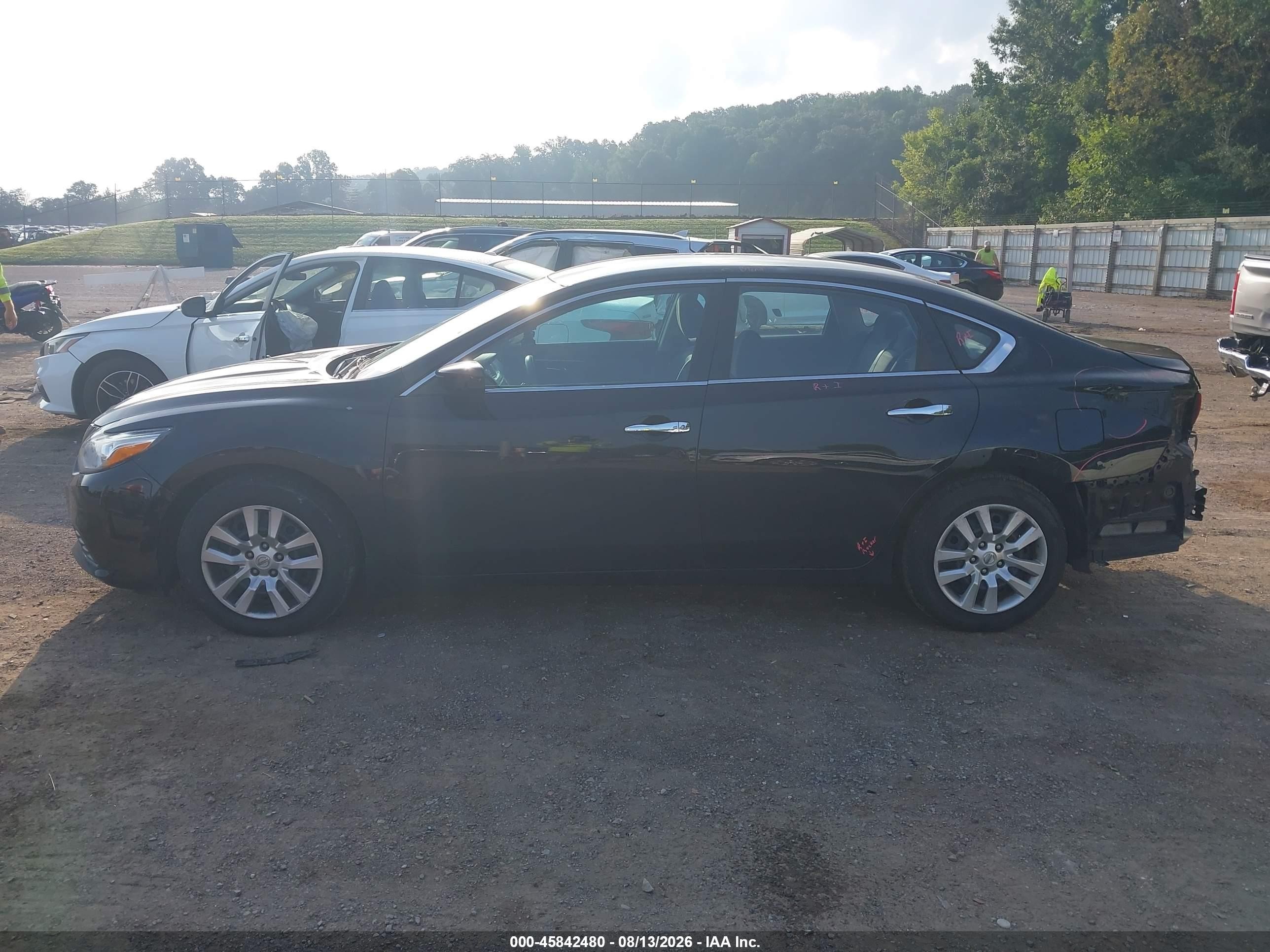 2018 Nissan Altima 2.5 S Черный vin: 1N4AL3AP5JC475836