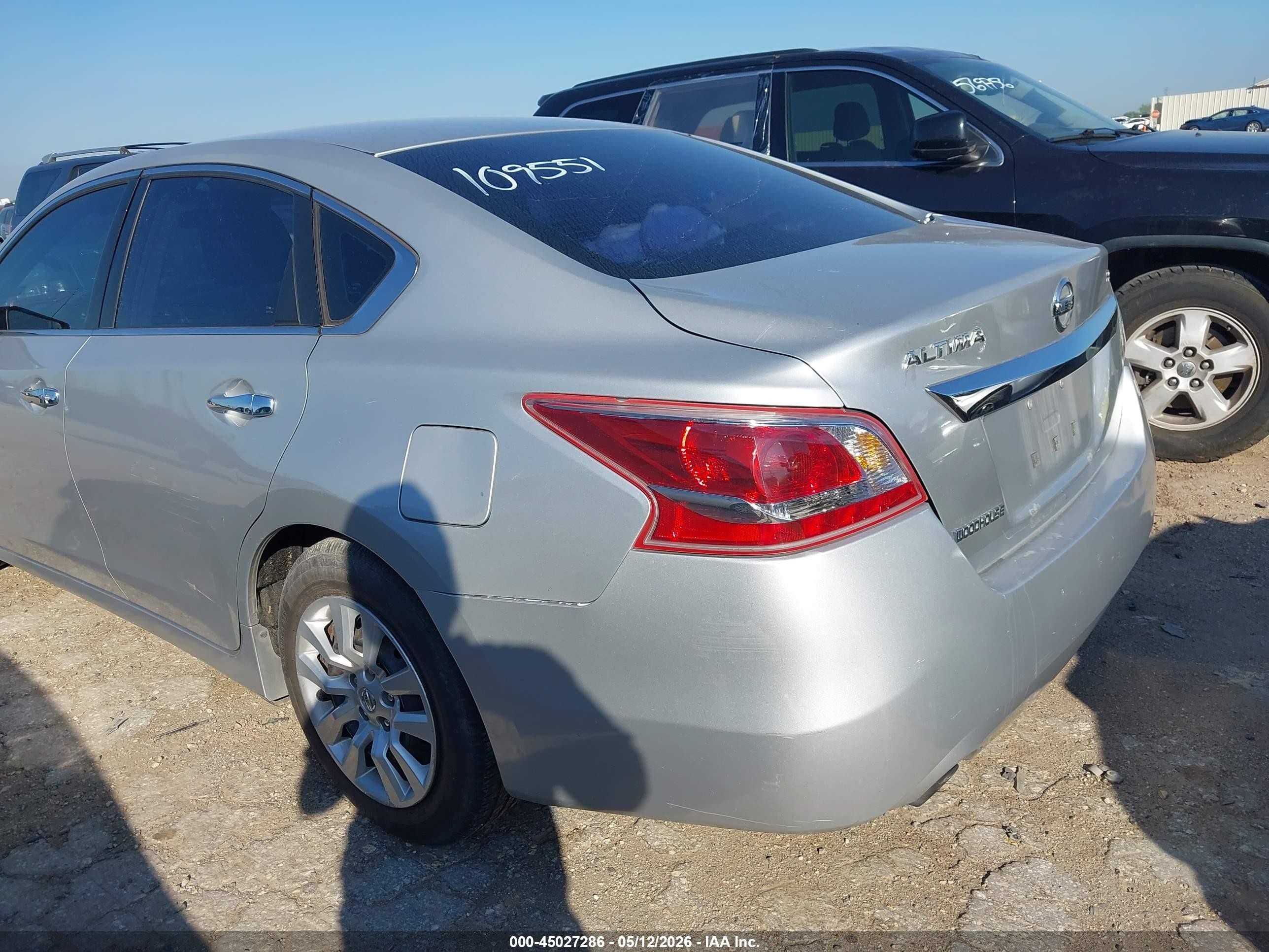 2013 Nissan Altima 2.5 S Silver vin: 1N4AL3AP6DC109551