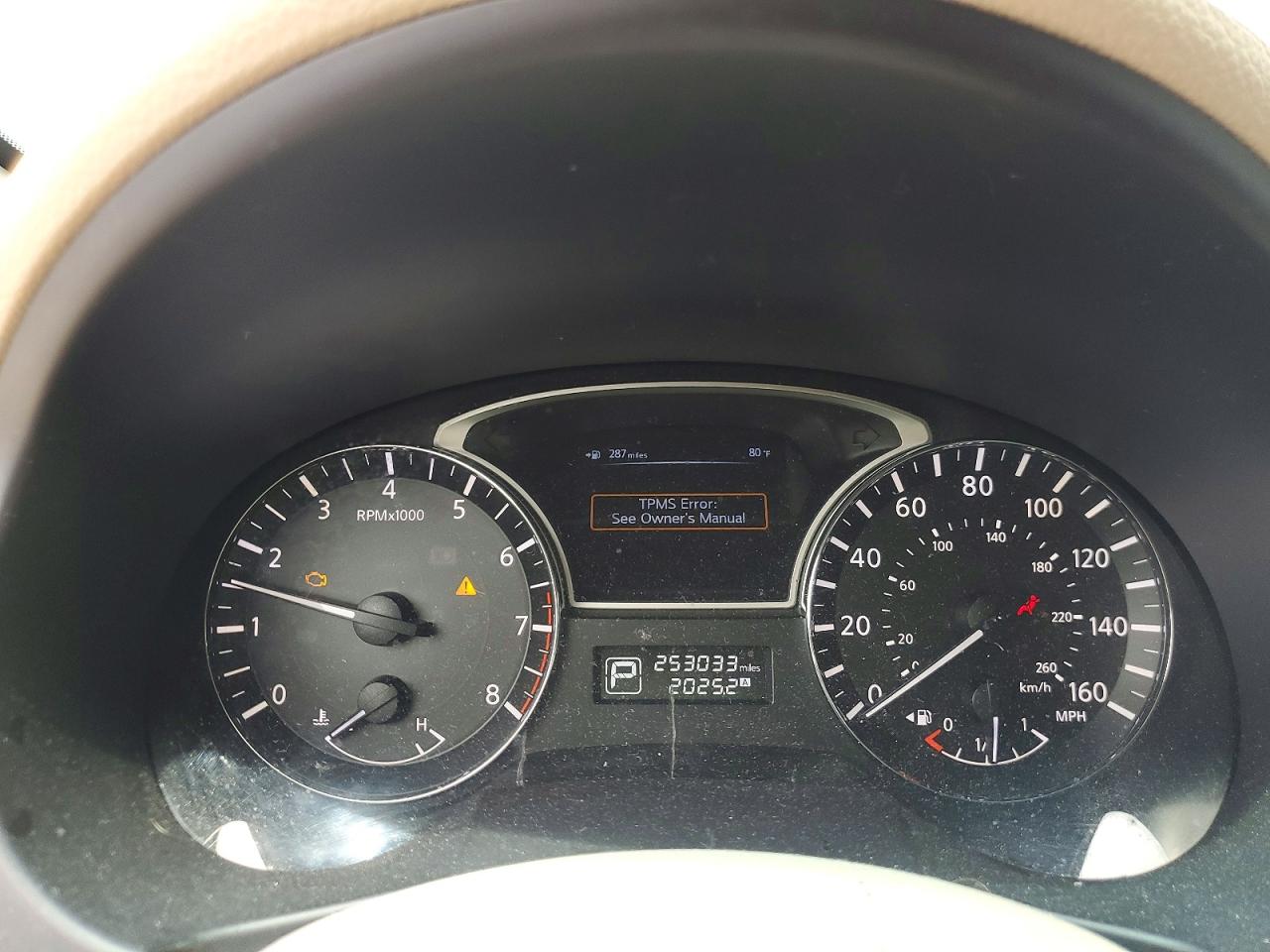 2013 Nissan Altima 2.5 Red vin: 1N4AL3AP6DC137379