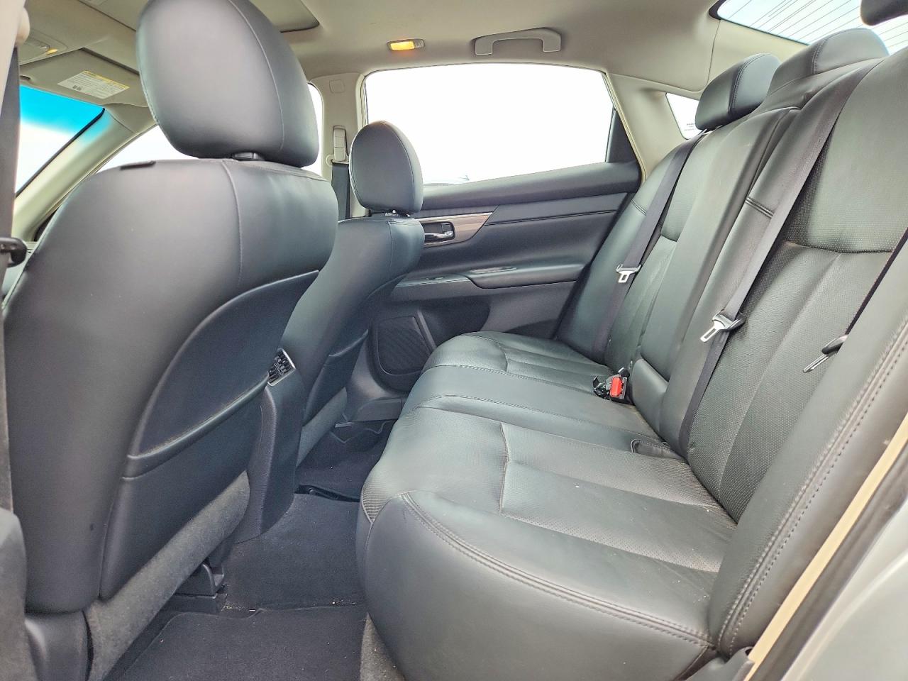 2013 Nissan Altima 2.5 Серебряный vin: 1N4AL3AP6DC150049