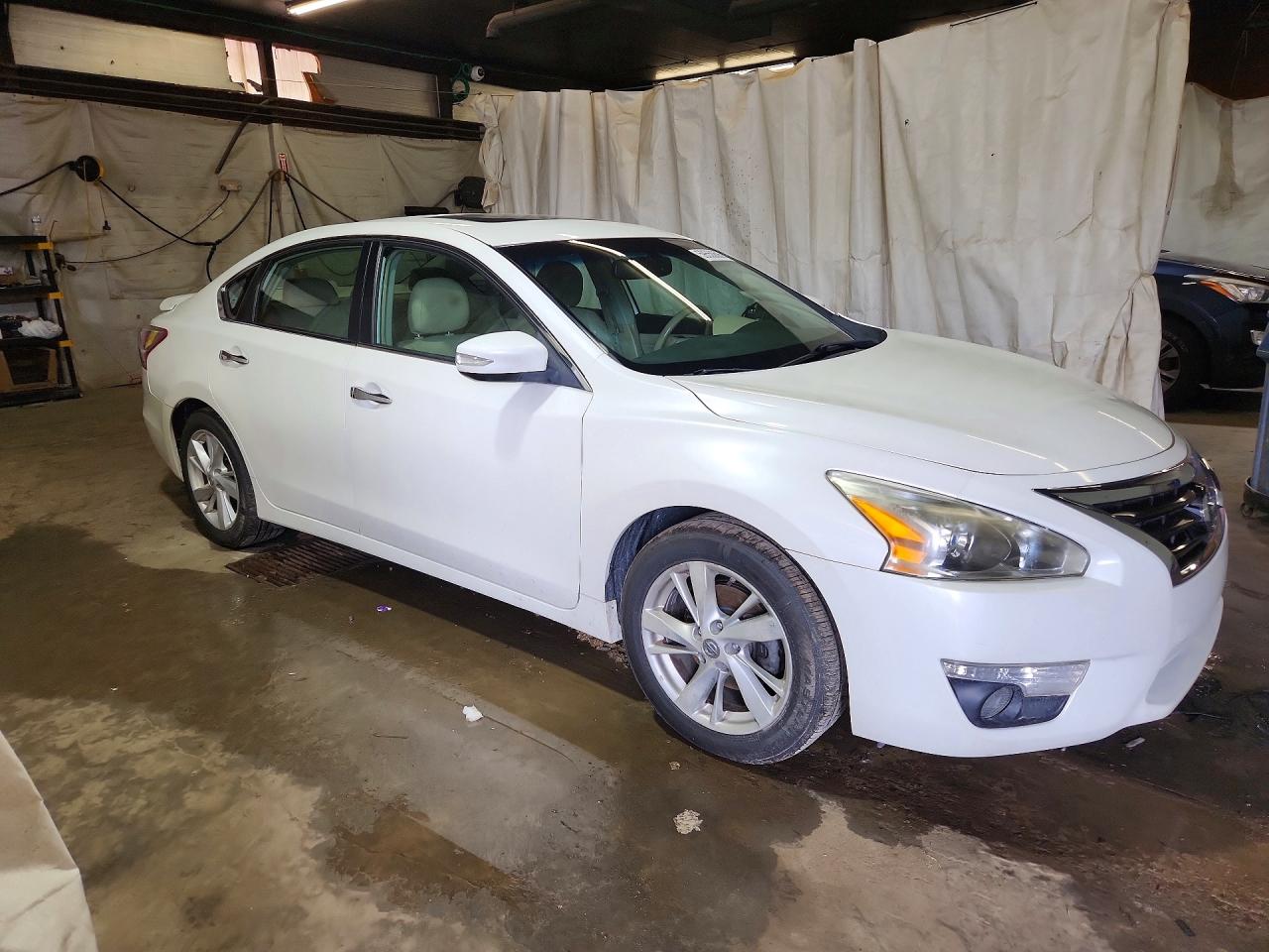 2013 Nissan Altima 2.5 Белый vin: 1N4AL3AP6DC155249