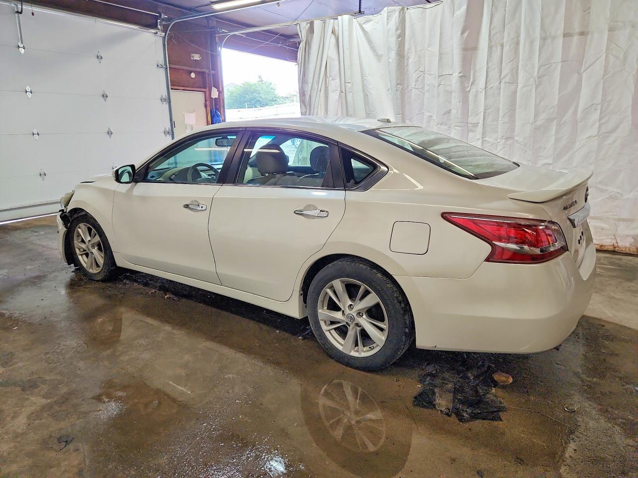 2013 Nissan Altima 2.5 Белый vin: 1N4AL3AP6DC155249