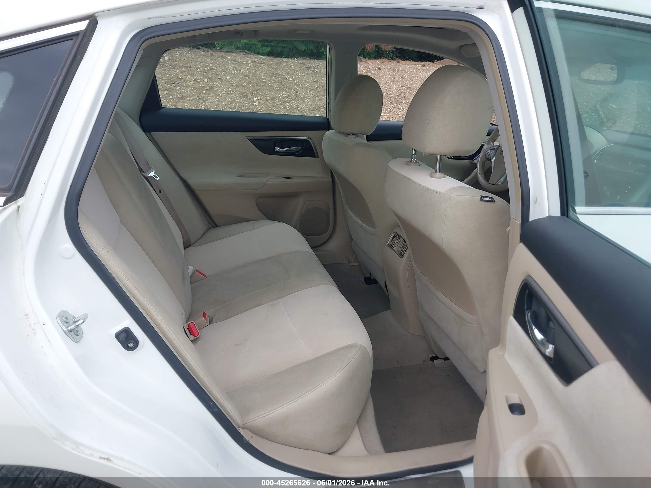 2013 Nissan Altima 2.5 Sv White vin: 1N4AL3AP6DC157387