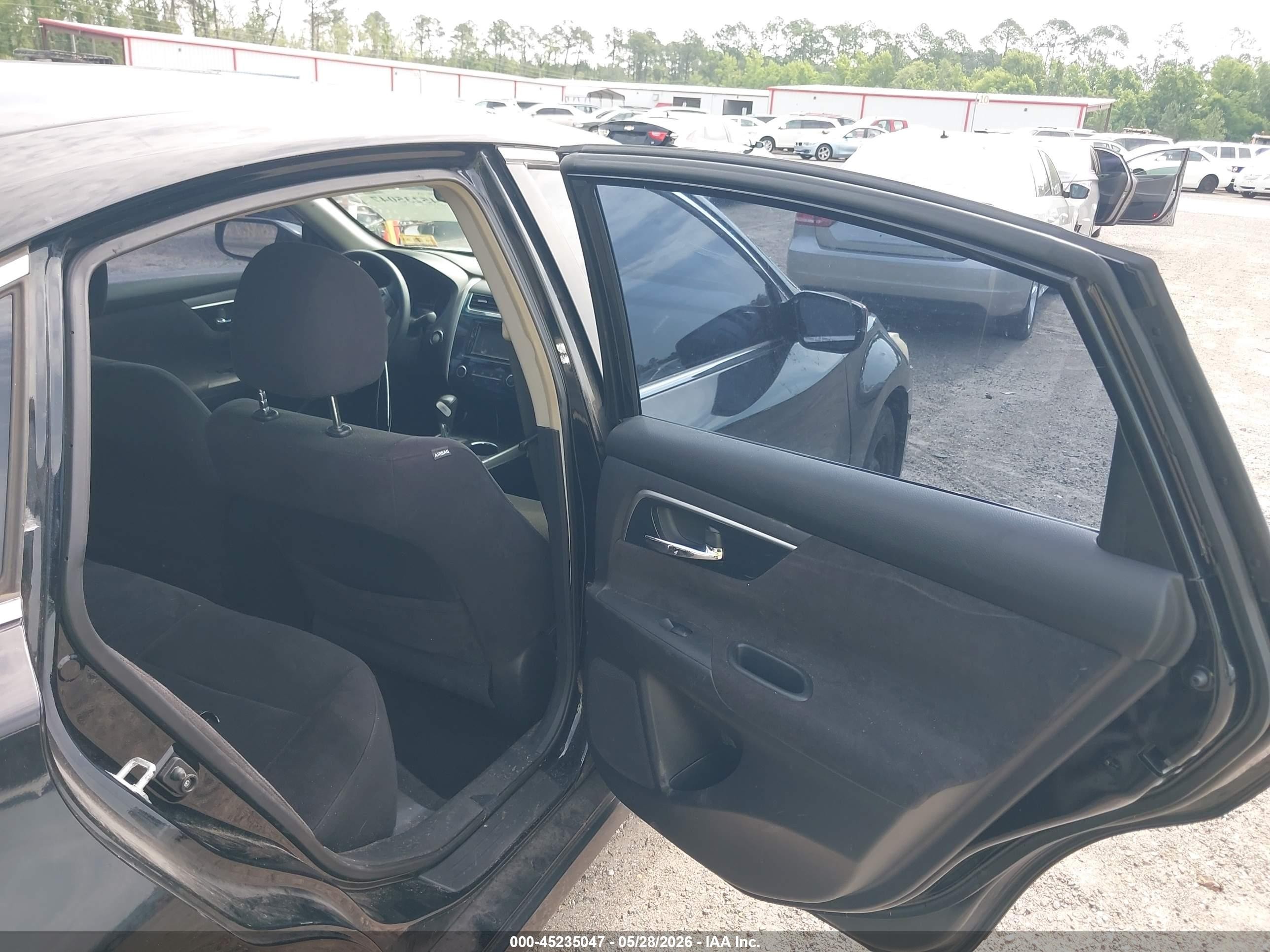 2013 Nissan Altima 2.5 S Black vin: 1N4AL3AP6DC210900