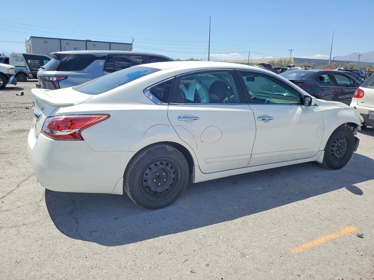 2013 Nissan Altima 2.5 White vin: 1N4AL3AP6DC216938
