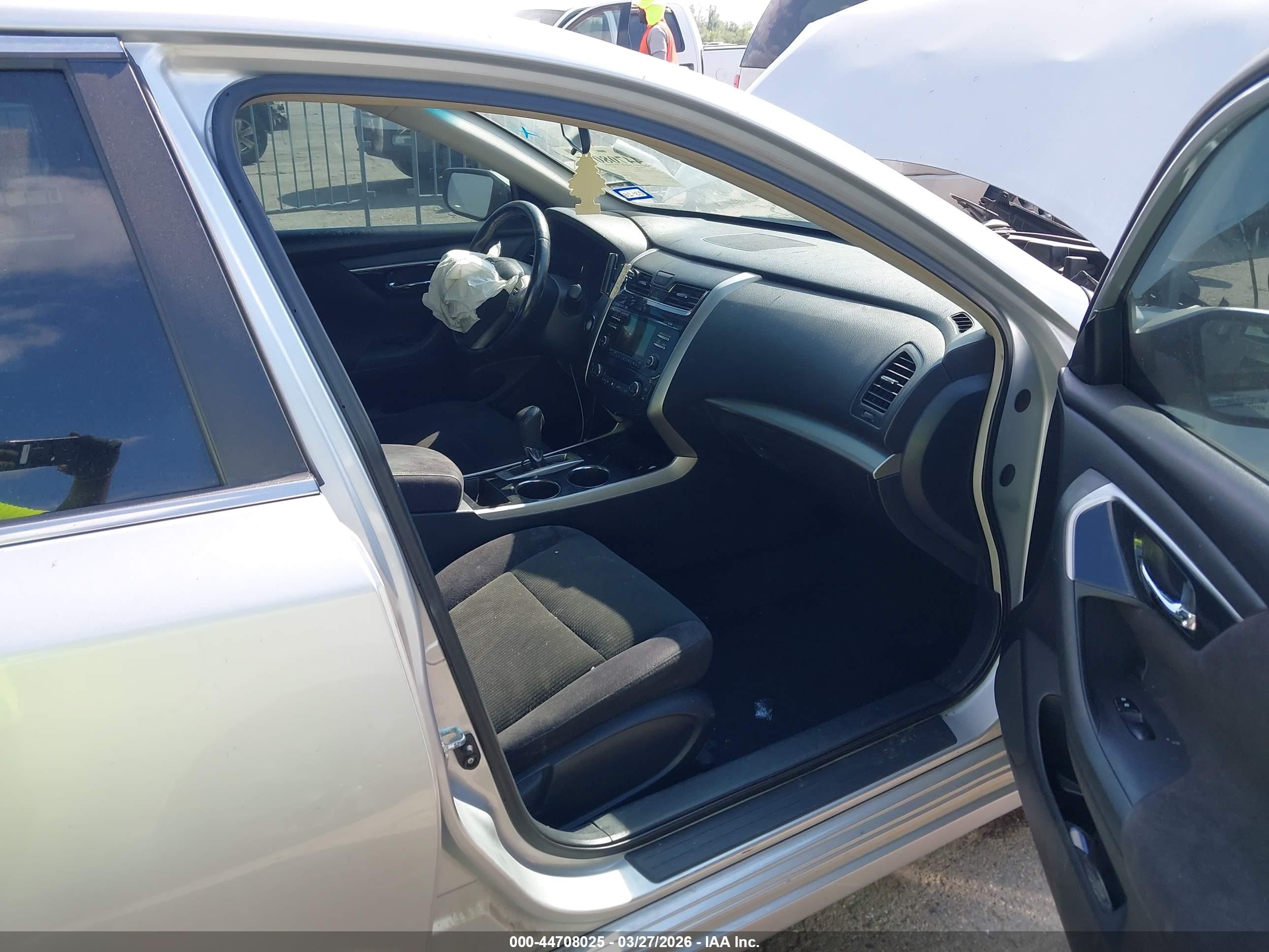 2013 Nissan Altima 2.5 Sv Silver vin: 1N4AL3AP6DC238888