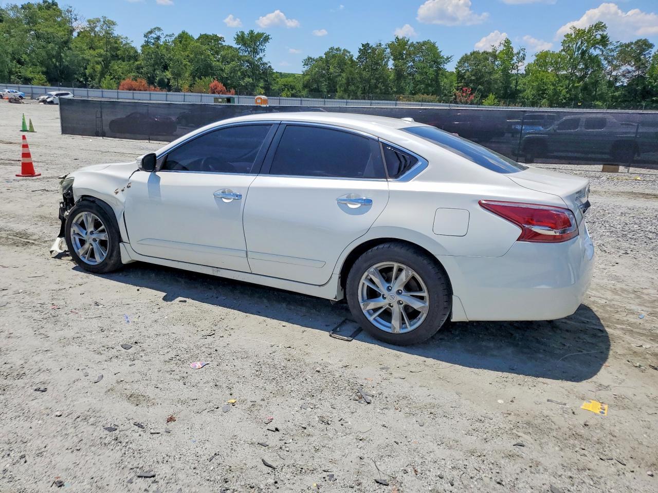 2013 Nissan Altima 2.5 White vin: 1N4AL3AP6DC274029