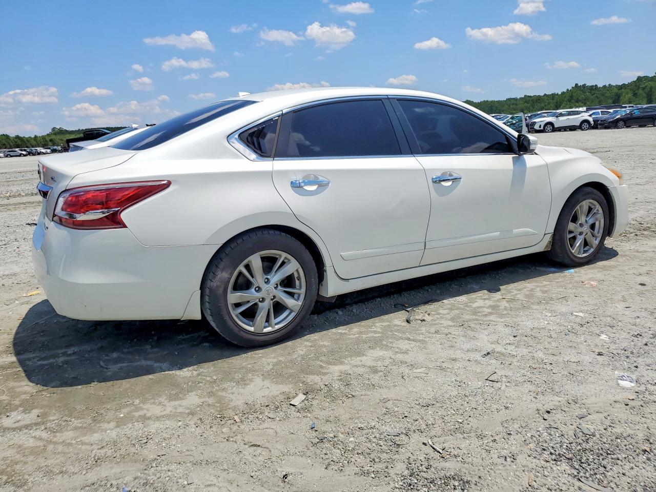 2013 Nissan Altima 2.5 White vin: 1N4AL3AP6DC274029