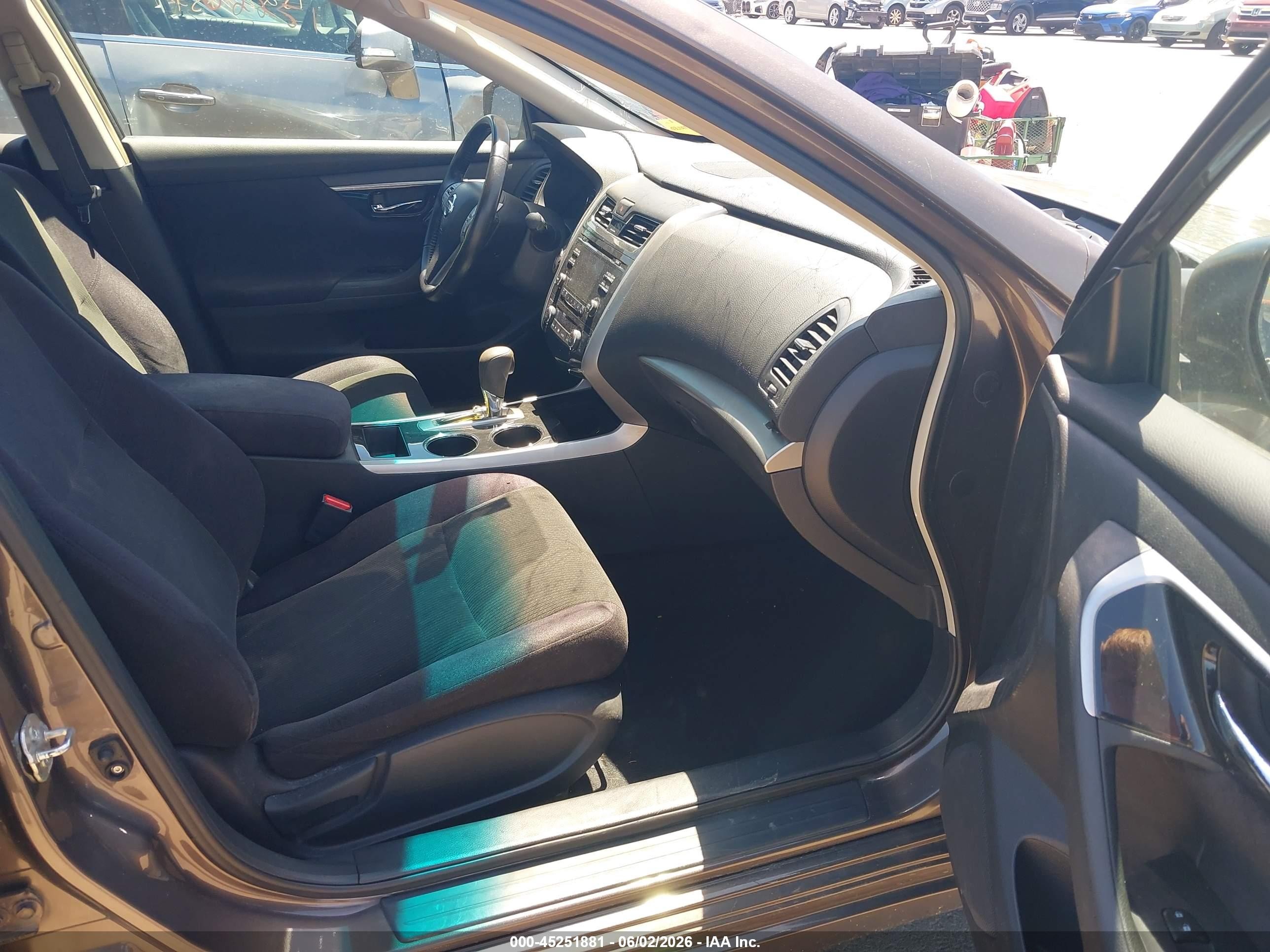 2013 Nissan Altima 2.5 Sv Brown vin: 1N4AL3AP6DC285208