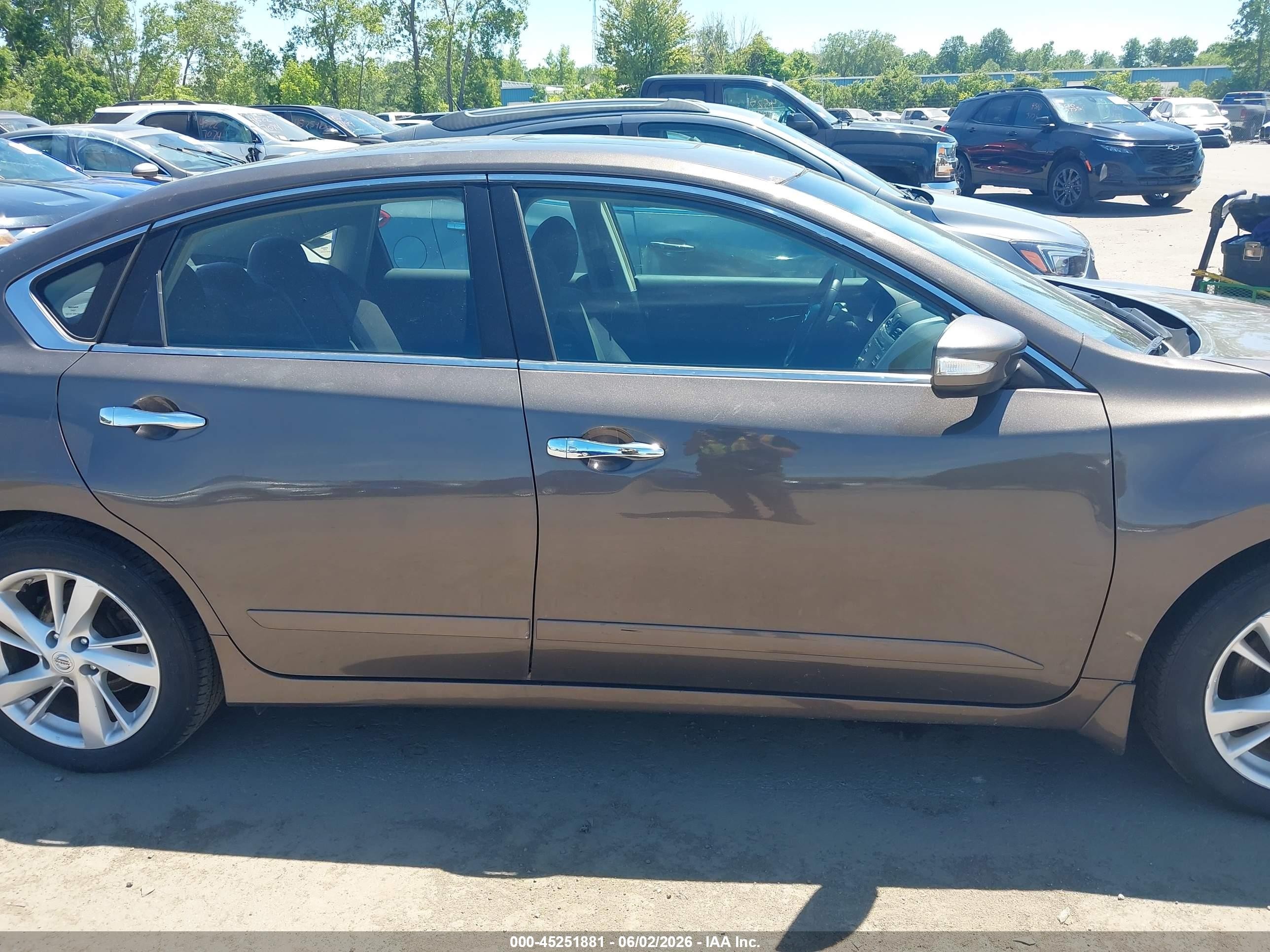 2013 Nissan Altima 2.5 Sv Brown vin: 1N4AL3AP6DC285208