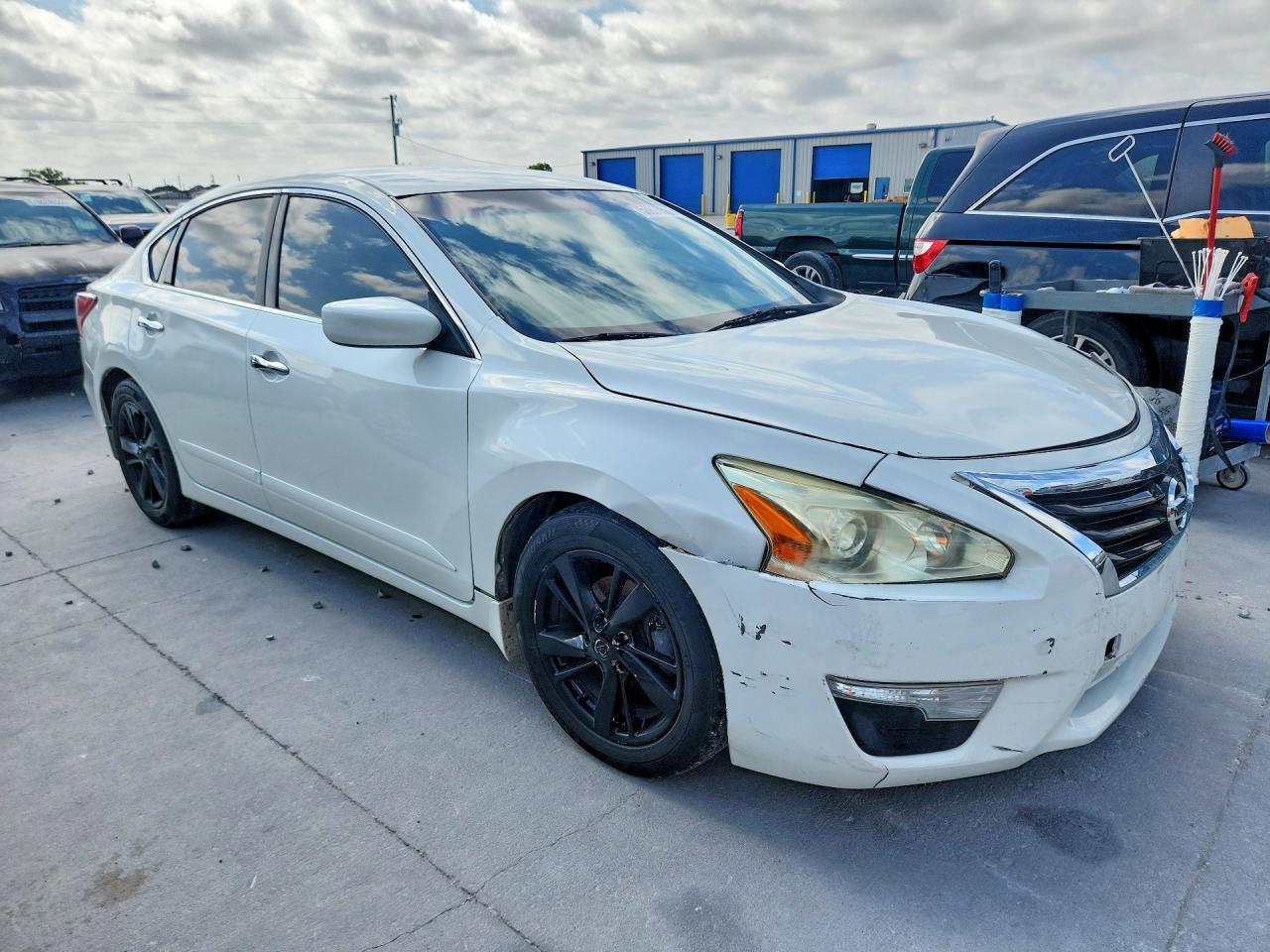 2013 Nissan Altima 2.5 White vin: 1N4AL3AP6DC289968