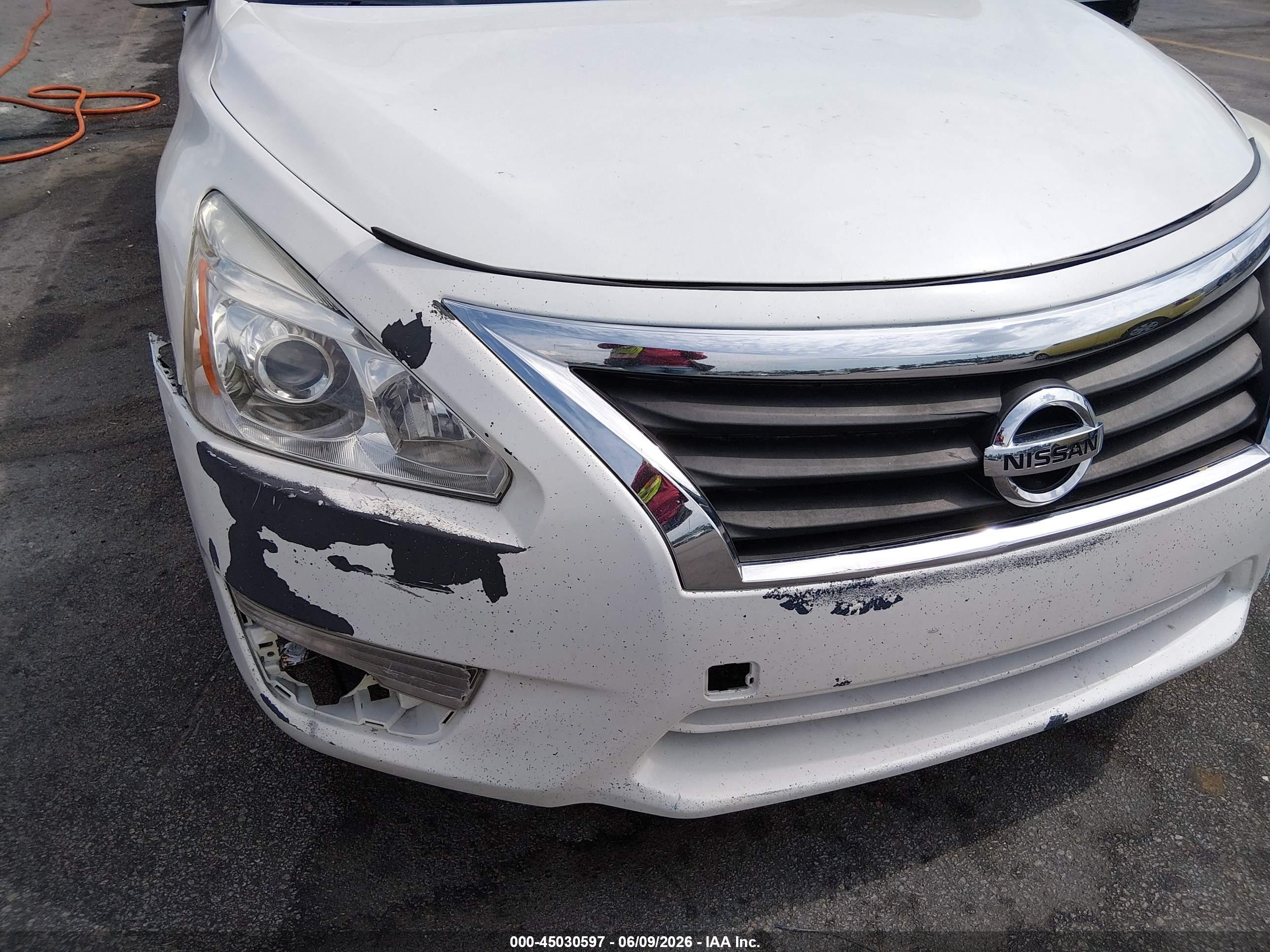 2013 Nissan Altima 2.5 S White vin: 1N4AL3AP6DC905460