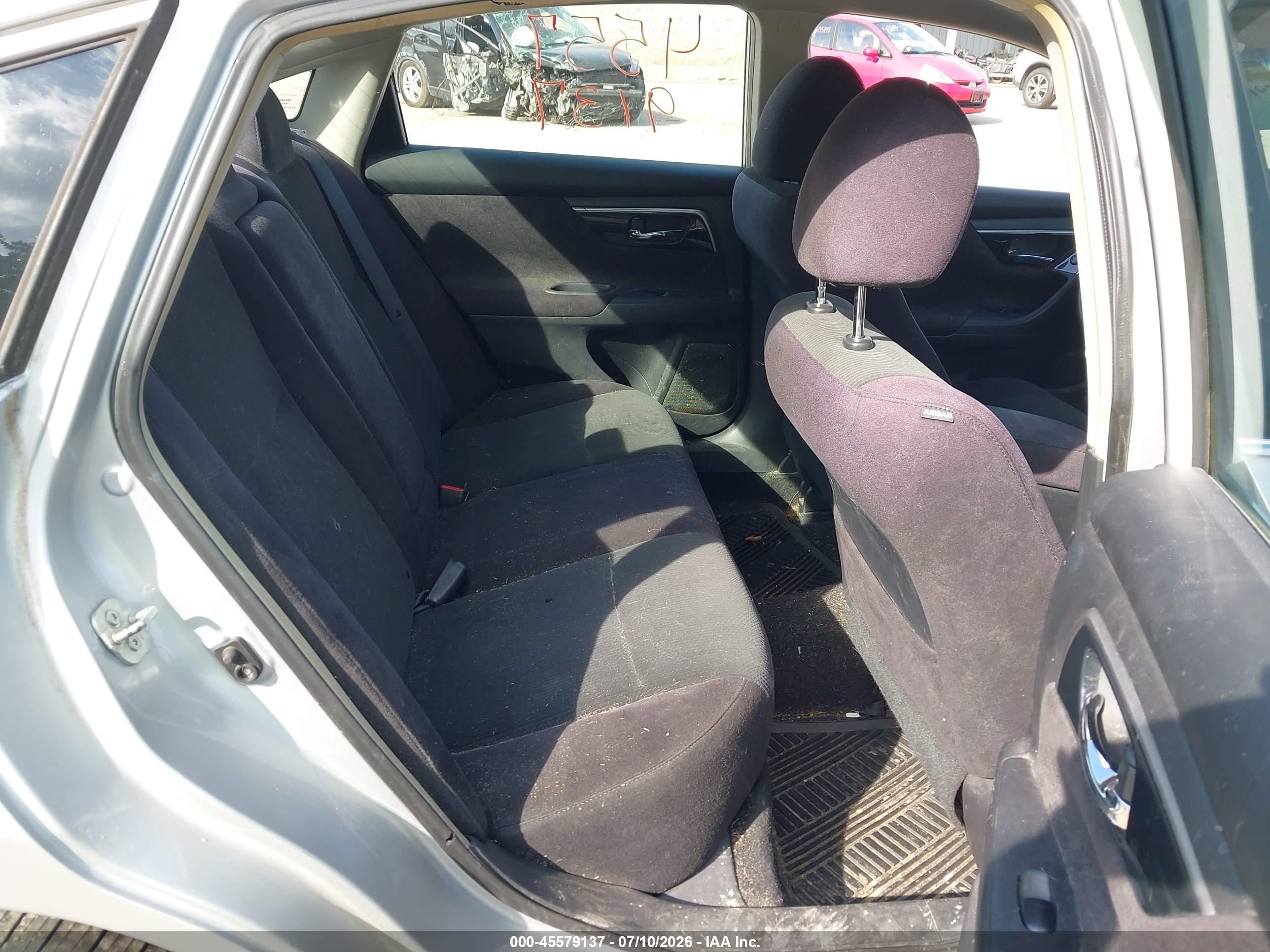 2013 Nissan Altima 2.5 S Silver vin: 1N4AL3AP6DC914918