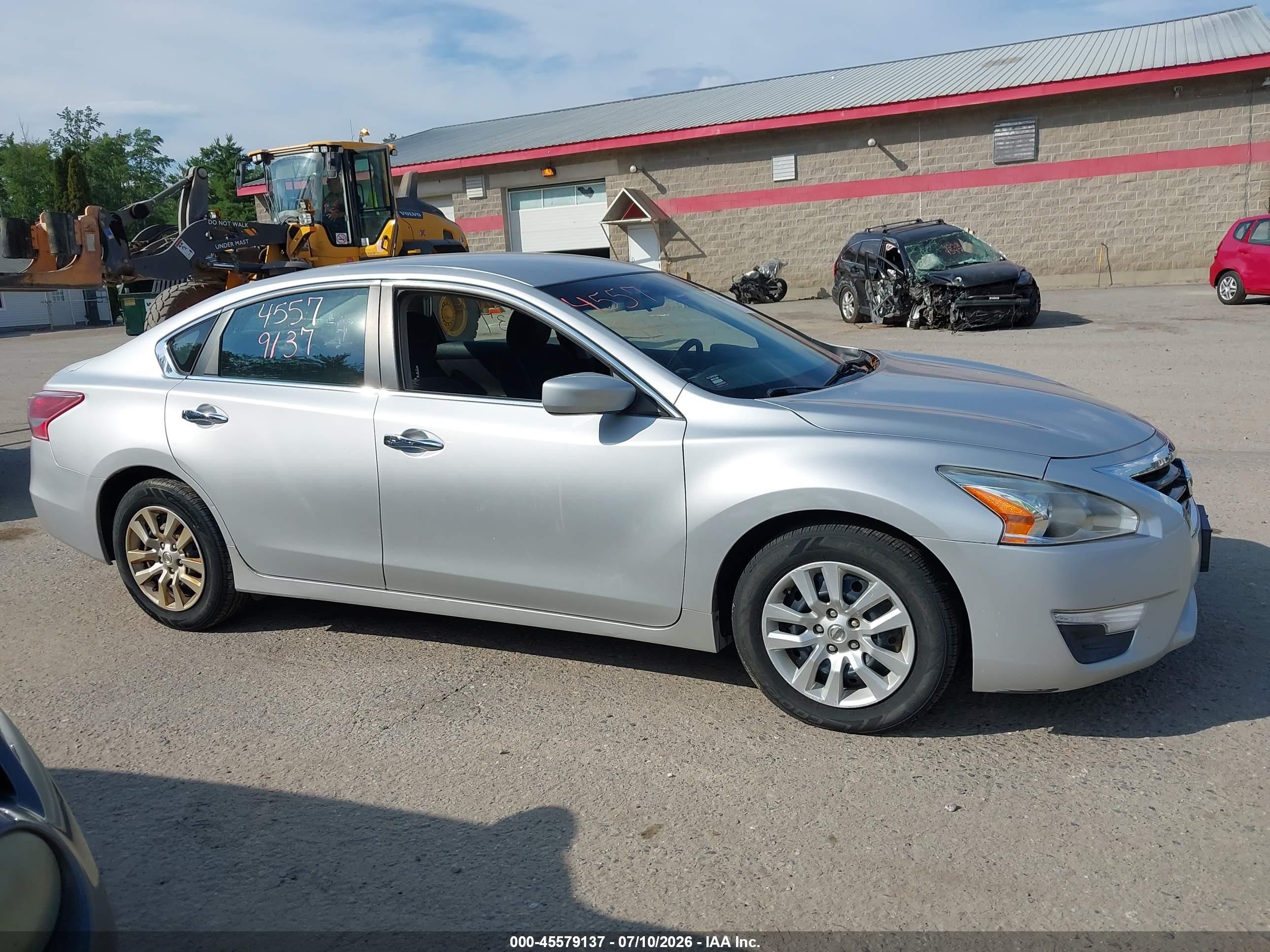 2013 Nissan Altima 2.5 S Silver vin: 1N4AL3AP6DC914918