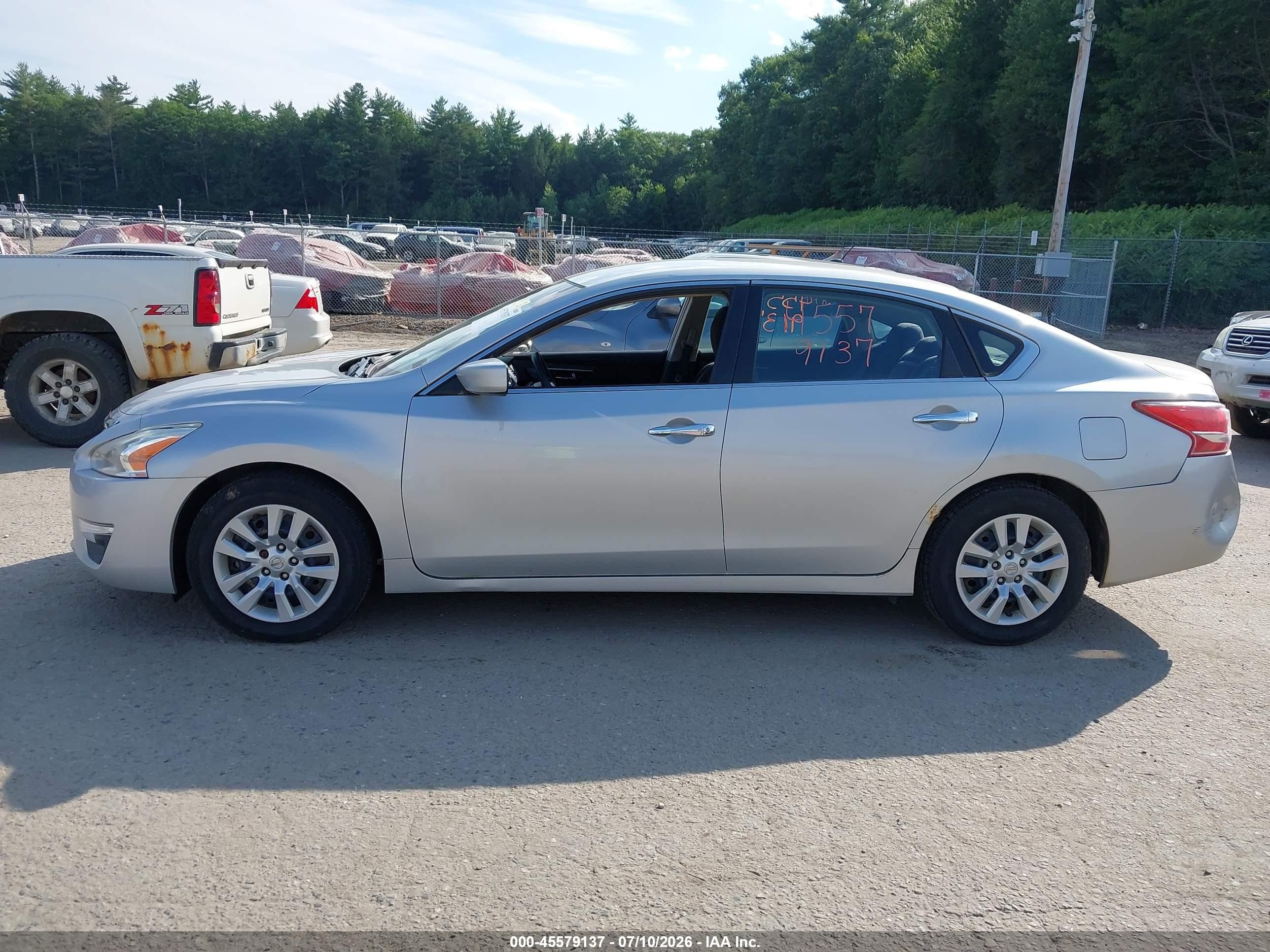 2013 Nissan Altima 2.5 S Silver vin: 1N4AL3AP6DC914918