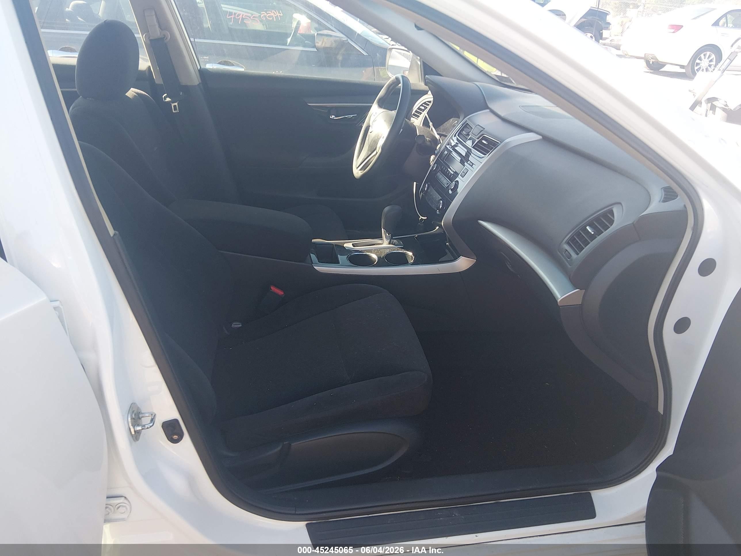 2013 Nissan Altima 2.5 S White vin: 1N4AL3AP6DC915583