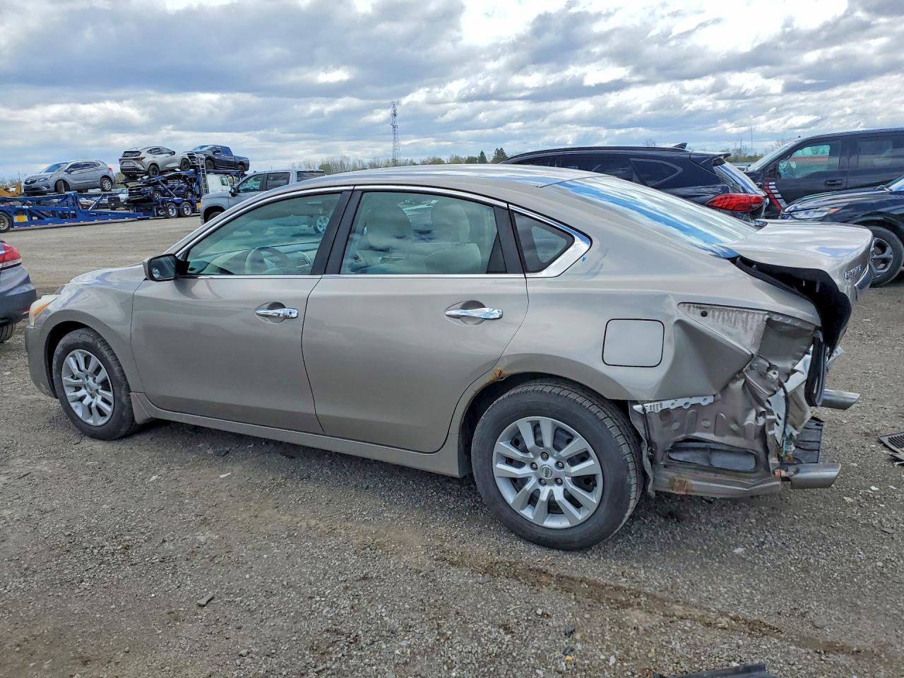 2013 Nissan Altima 2.5 Gold vin: 1N4AL3AP6DN403990