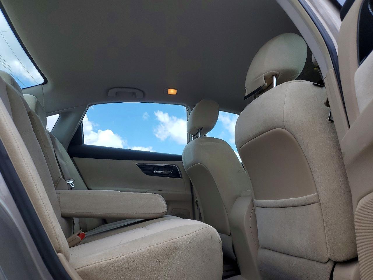 2013 Nissan Altima 2.5 Gold vin: 1N4AL3AP6DN403990