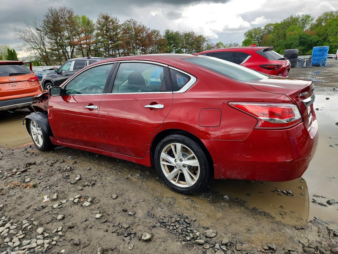 2013 Nissan Altima 2.5 Red vin: 1N4AL3AP6DN418215