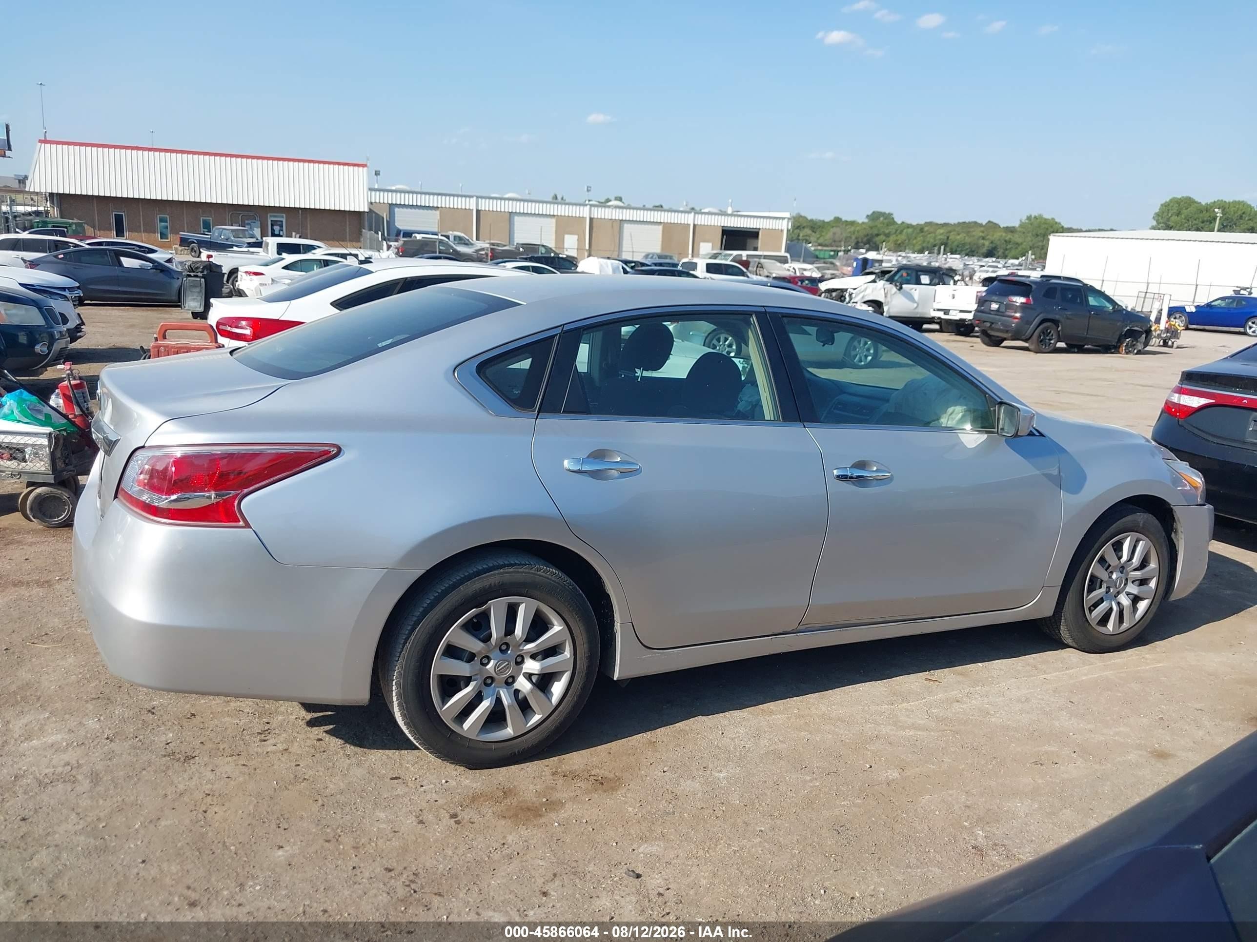 2013 Nissan Altima 2.5 S Серебряный vin: 1N4AL3AP6DN427979