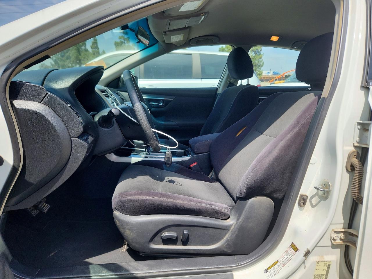 2013 Nissan Altima 2.5 White vin: 1N4AL3AP6DN428372