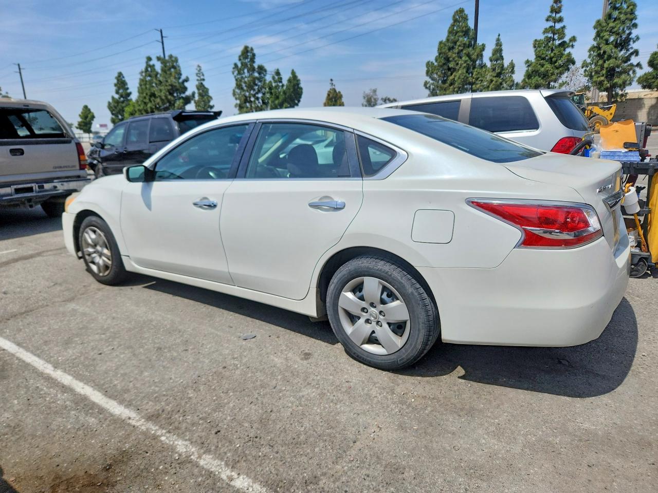 2013 Nissan Altima 2.5 White vin: 1N4AL3AP6DN428372