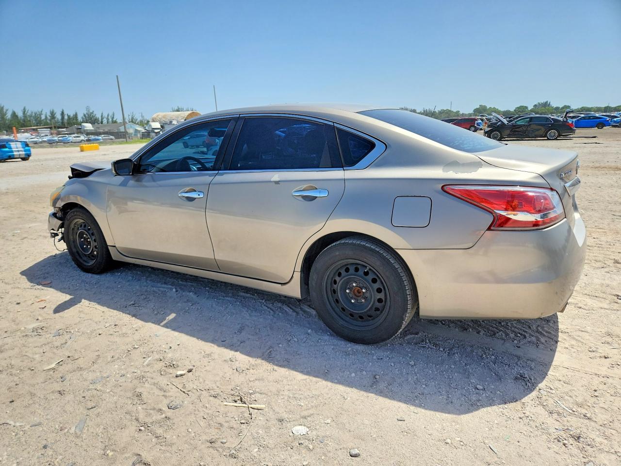 2013 Nissan Altima 2.5 Beige vin: 1N4AL3AP6DN447634