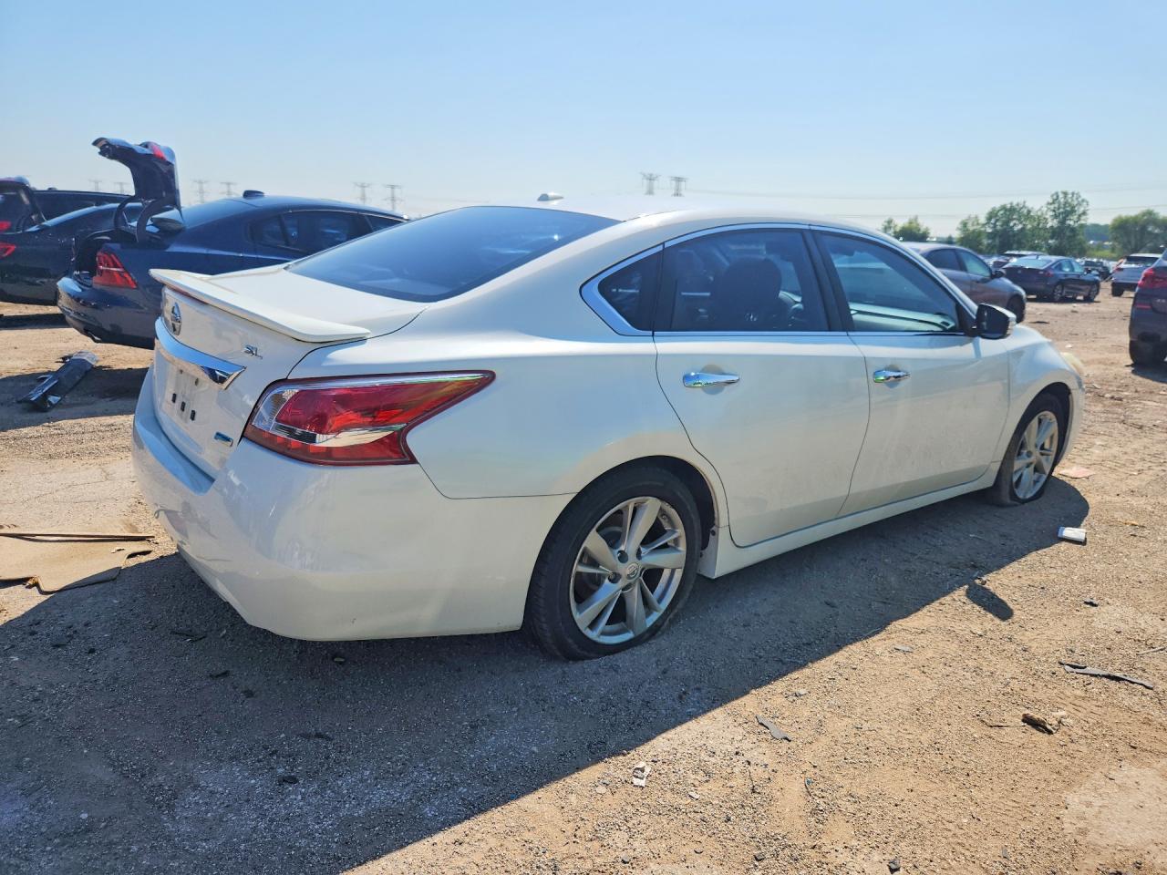 2013 Nissan Altima 2.5 White vin: 1N4AL3AP6DN453143